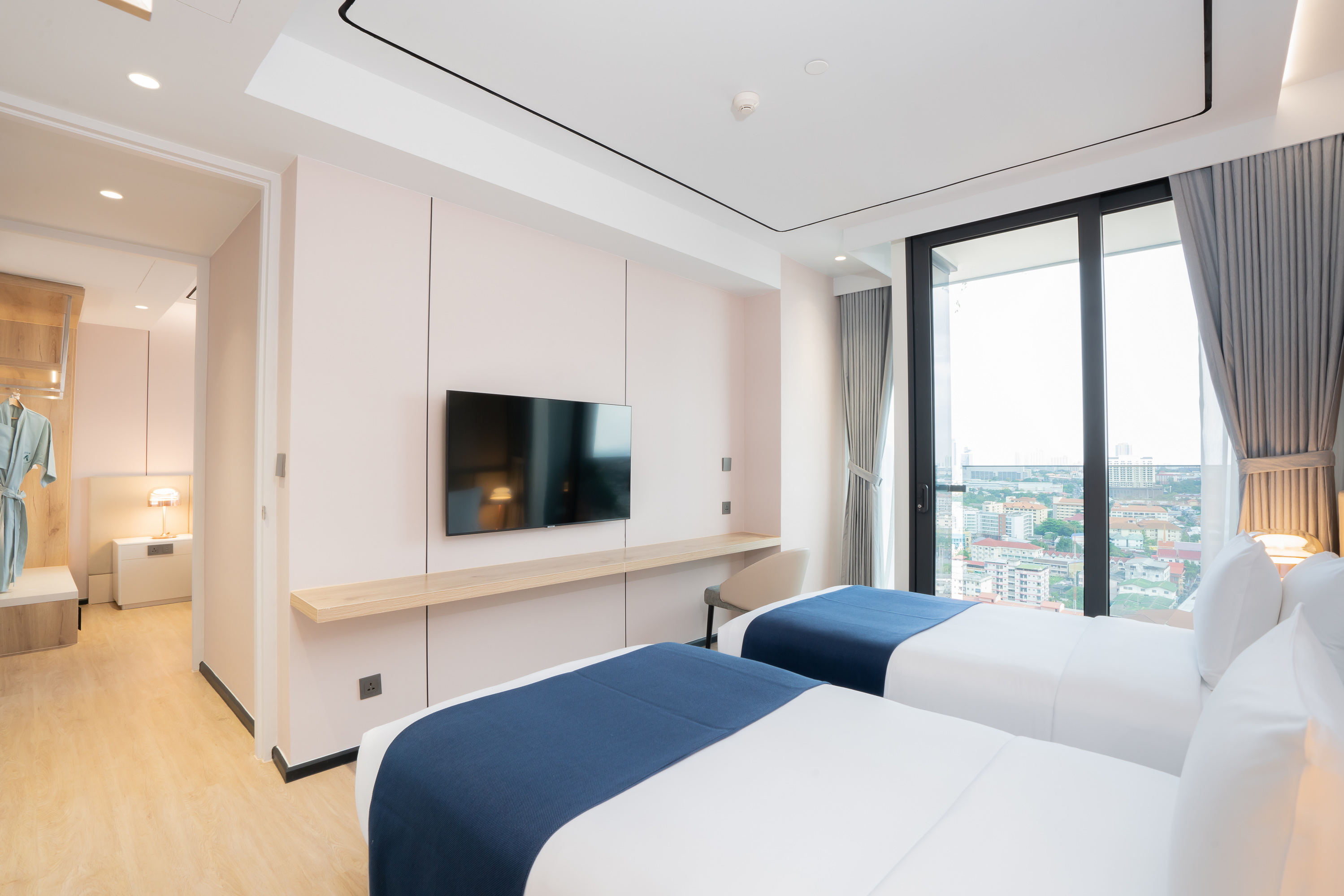 Suite Two Bedrooms