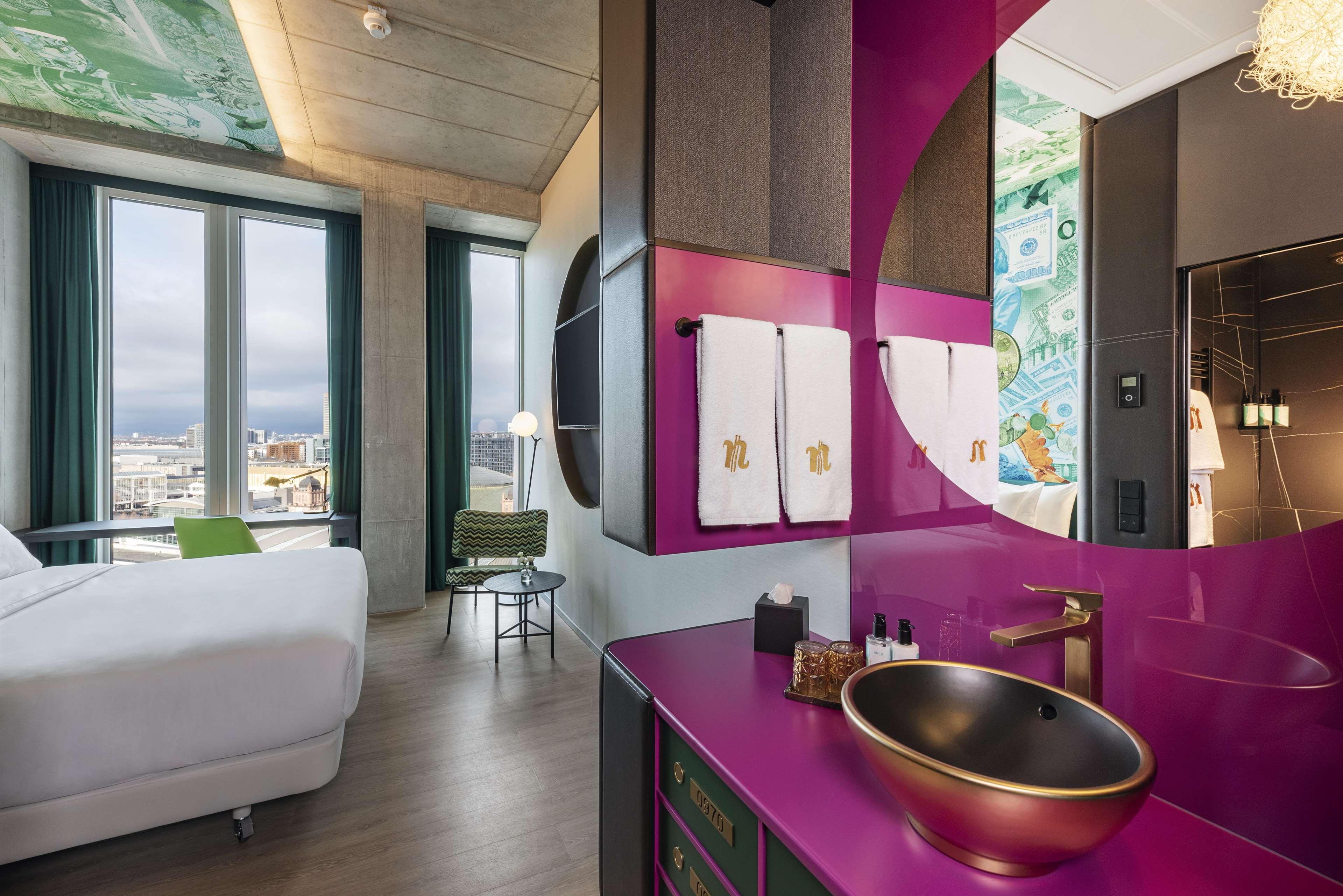 Double Single Superior