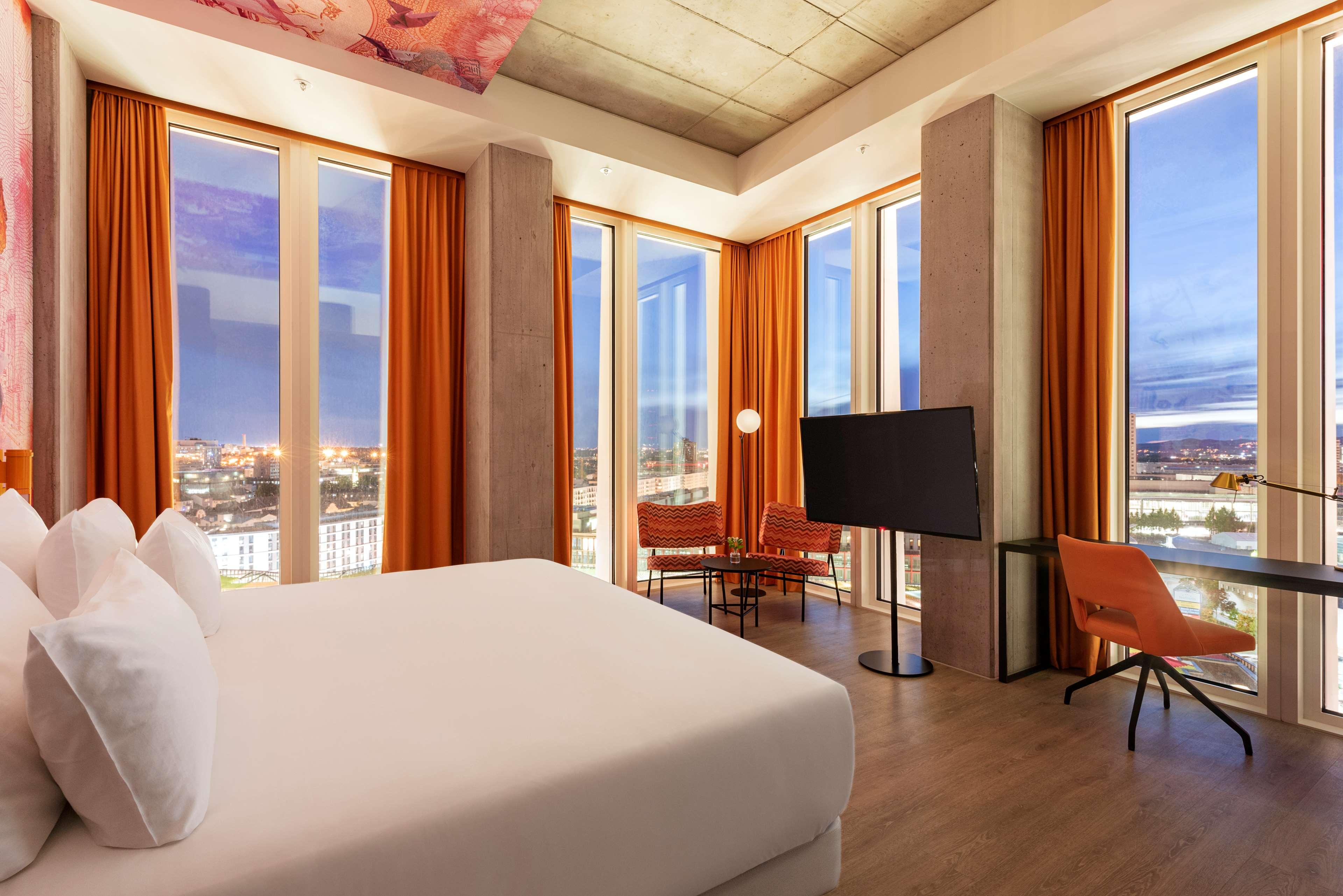 Junior Suite with Views