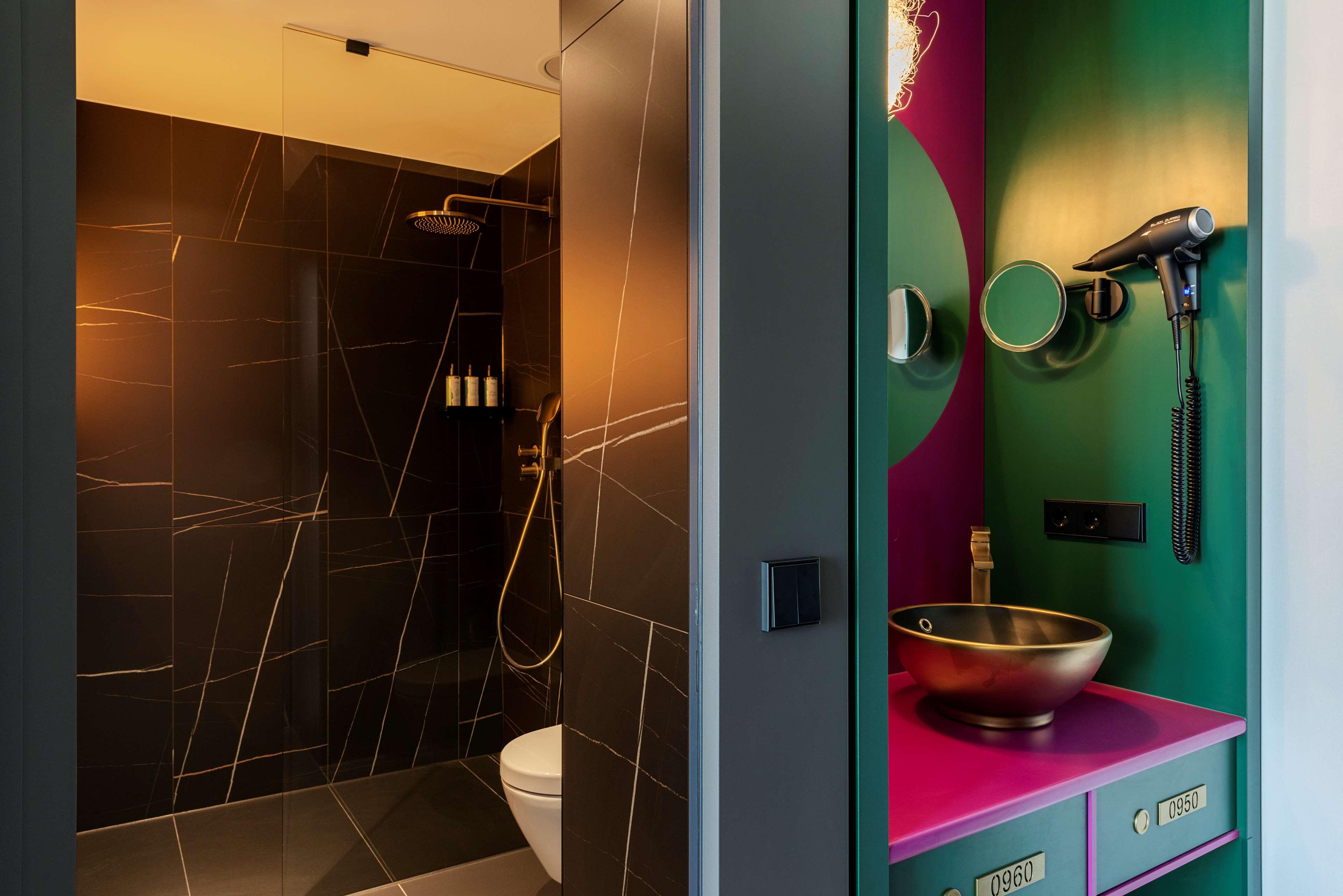 Double Superior with Views