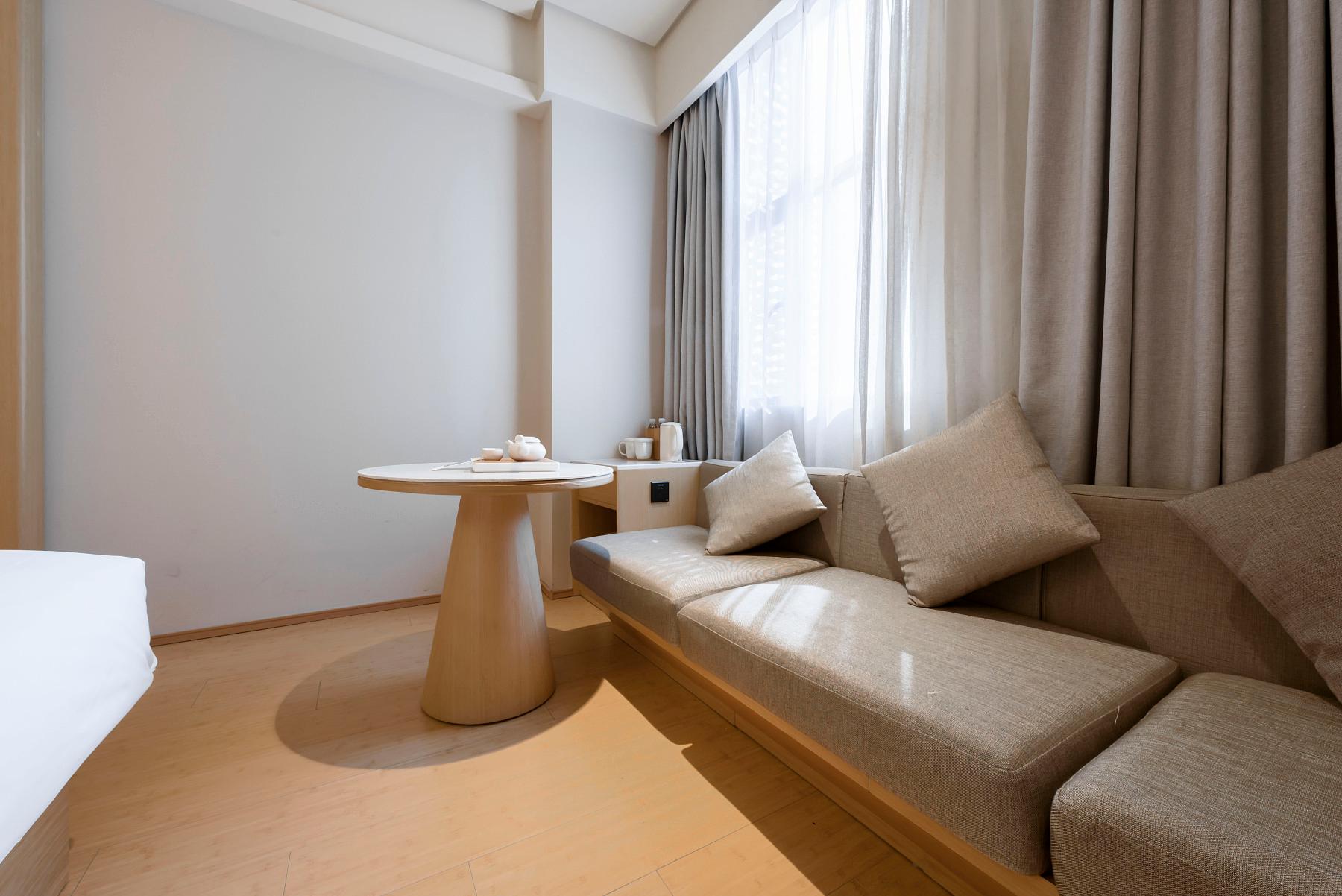 Family Room Standard