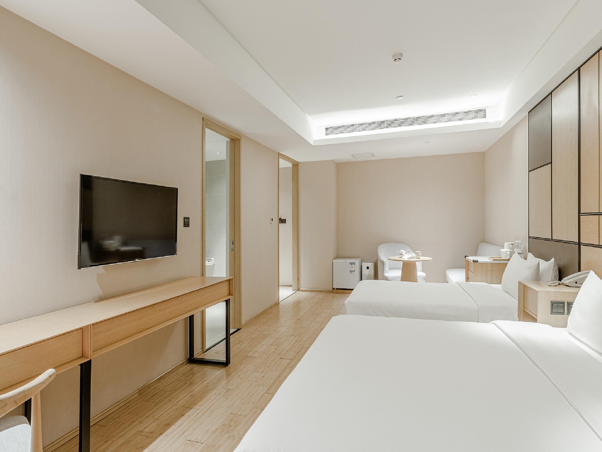 Family Room Superior