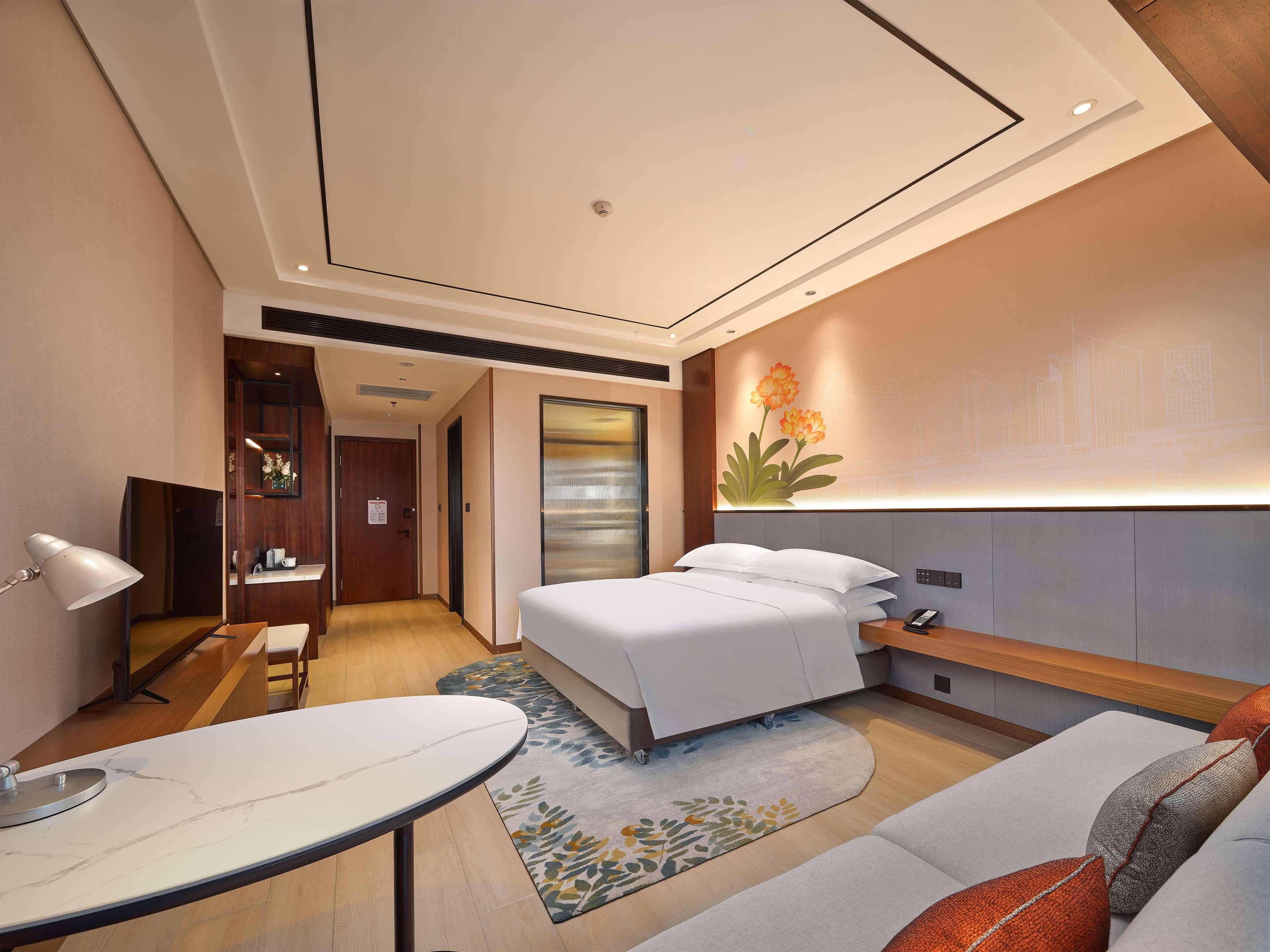 Double Superior King Bed