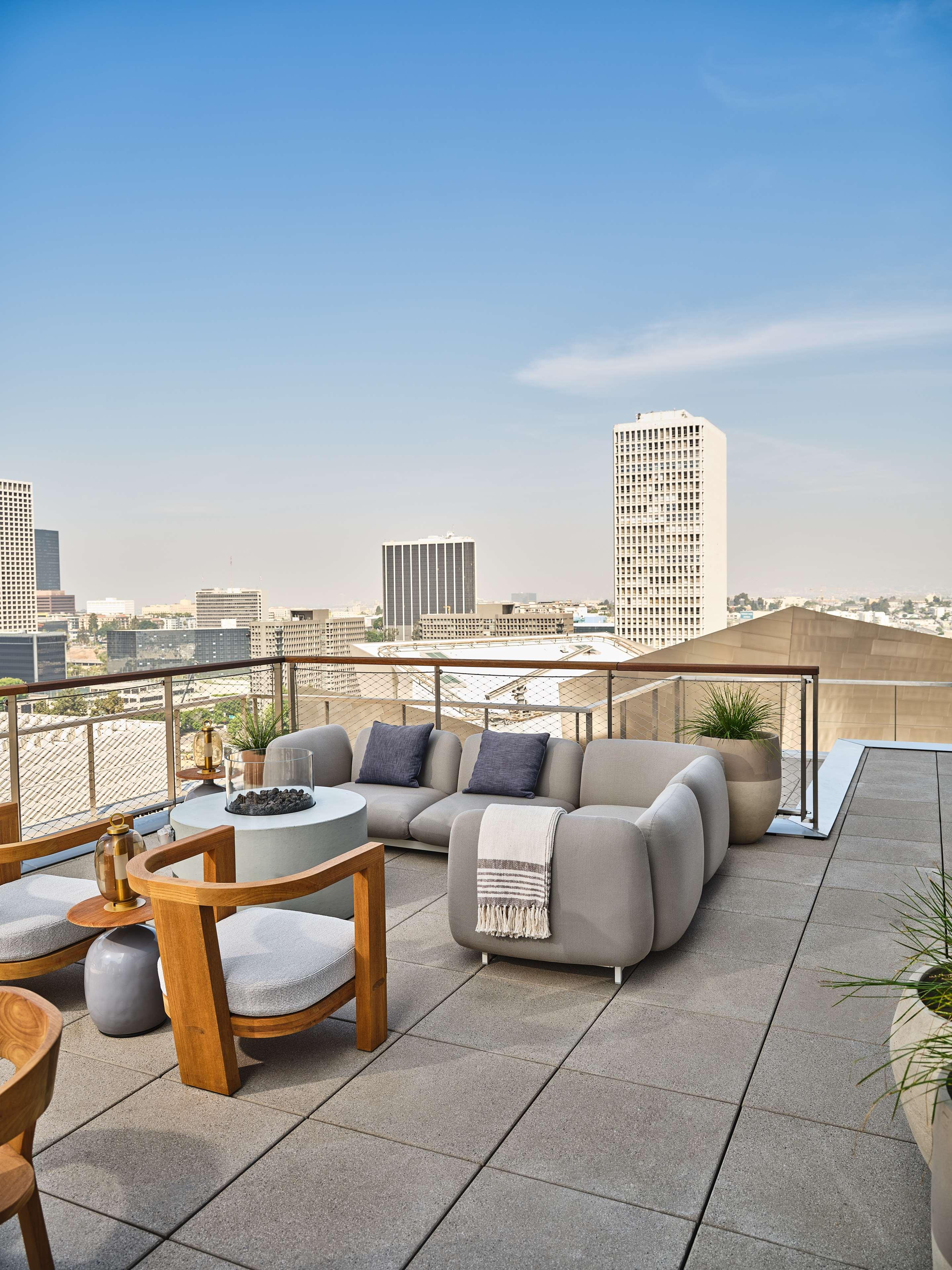 Apartment Accessible King Size Bed