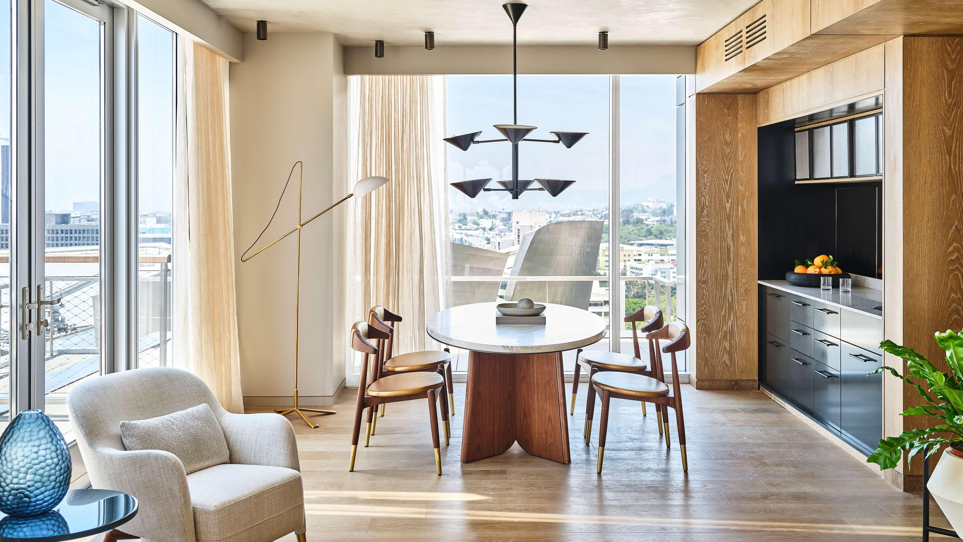 Apartment Accessible King Size Bed