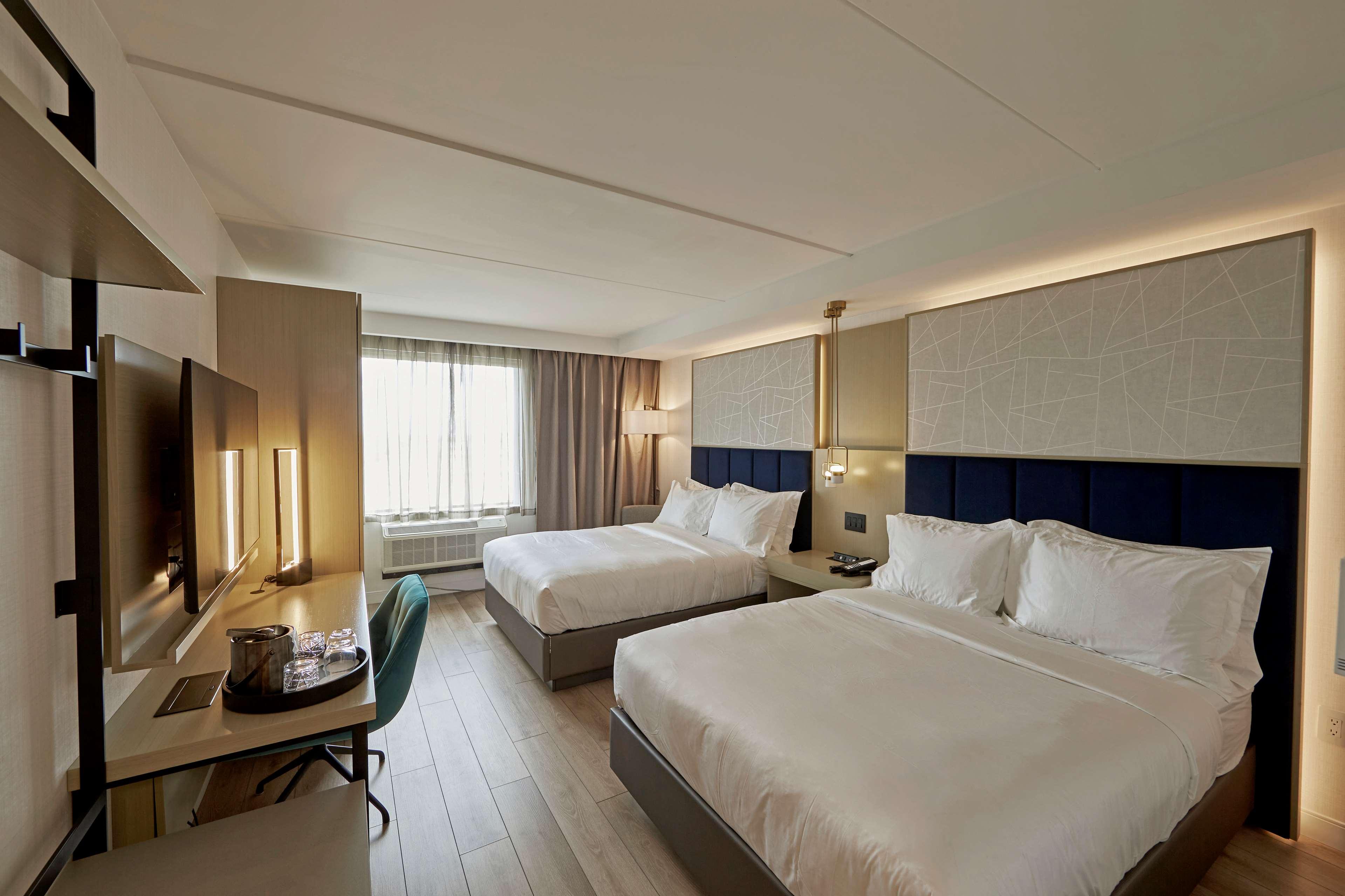 Twin City View Two Queen Beds