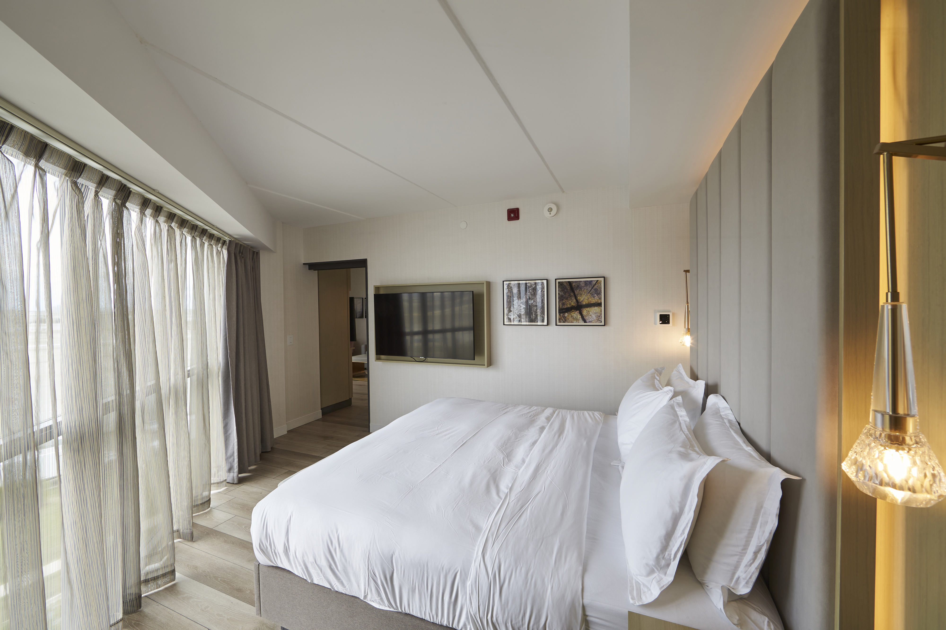 Suite King Bed One Bedroom 