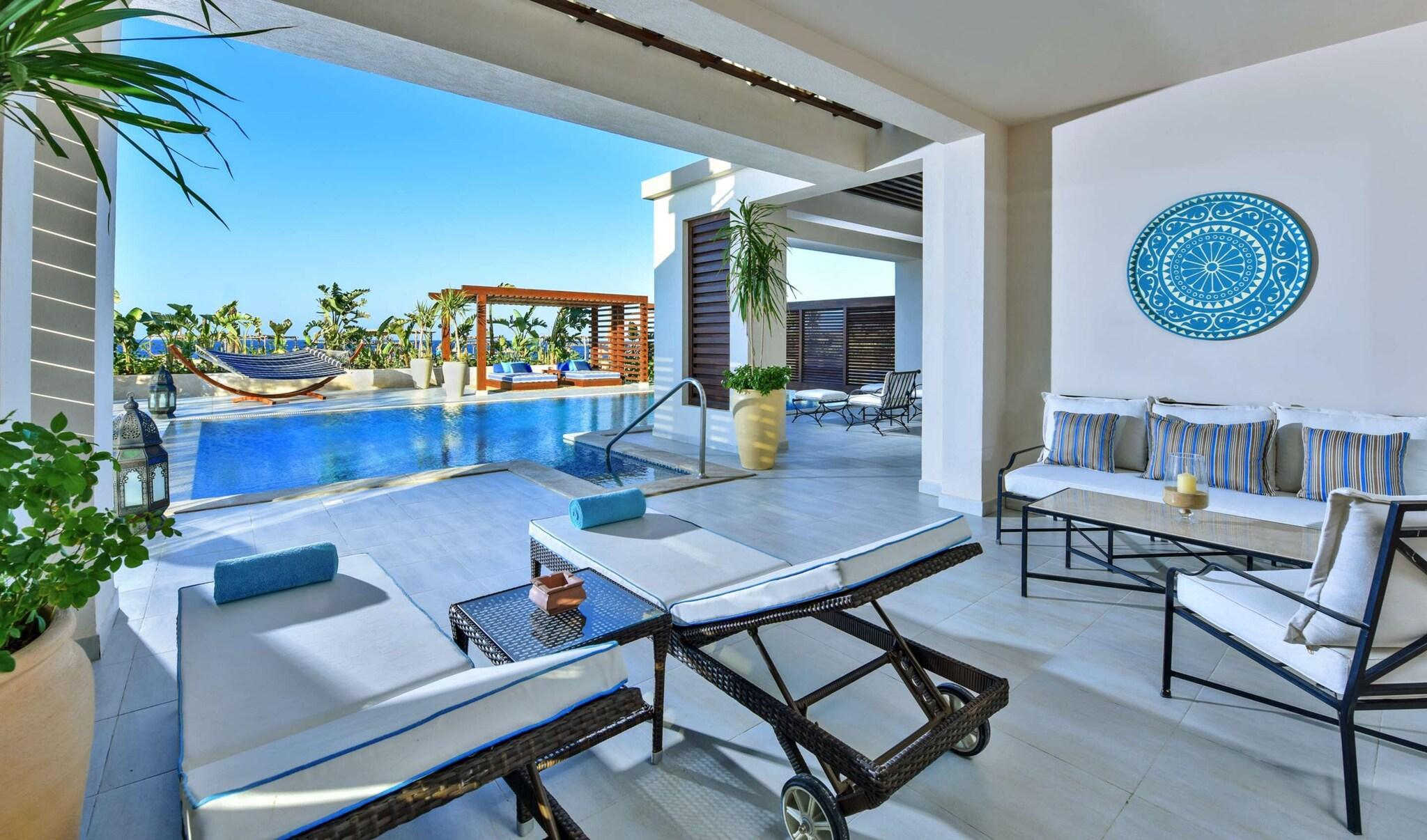 Suite with Private Pool