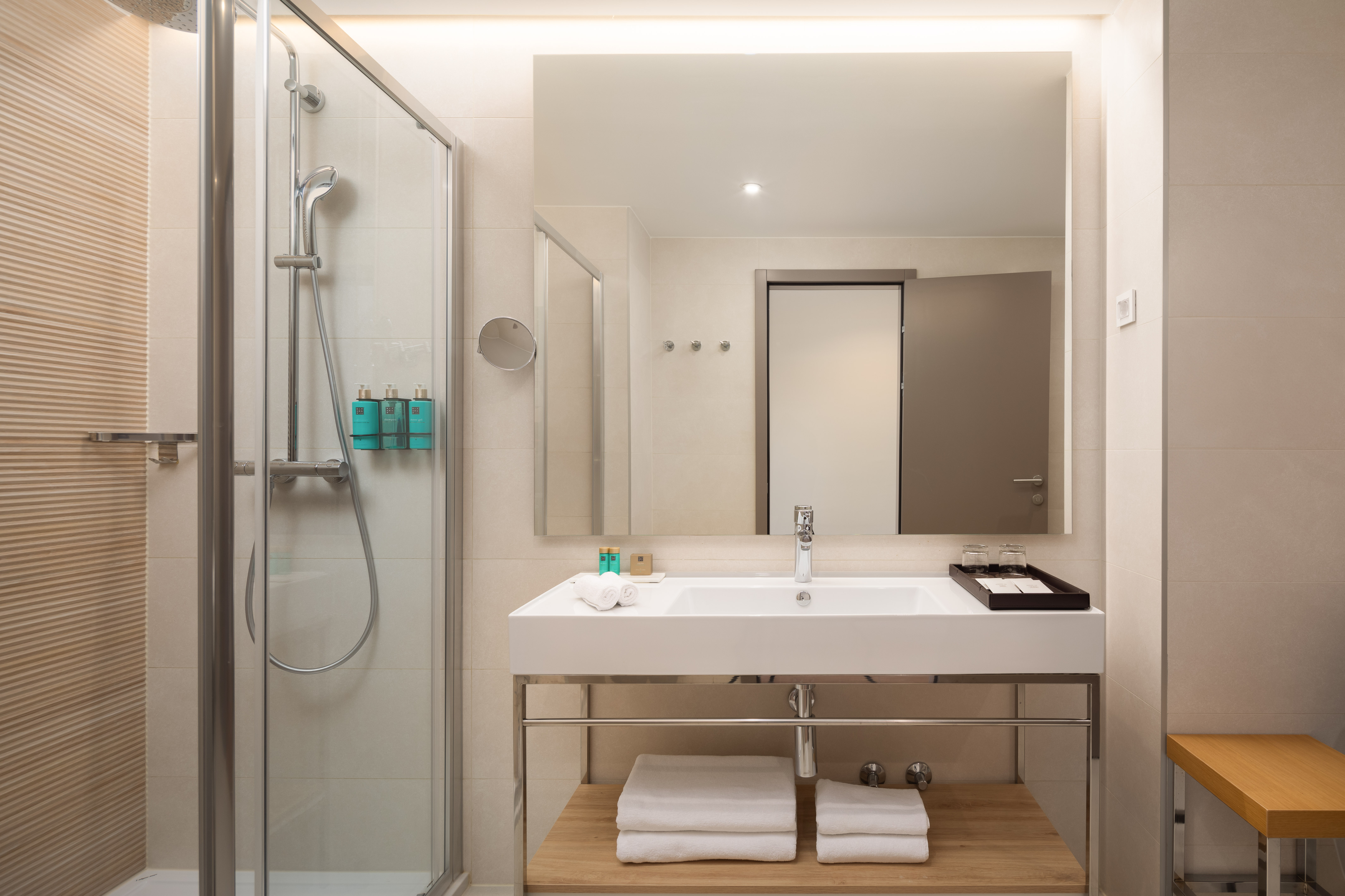 Room Deluxe with Balcony