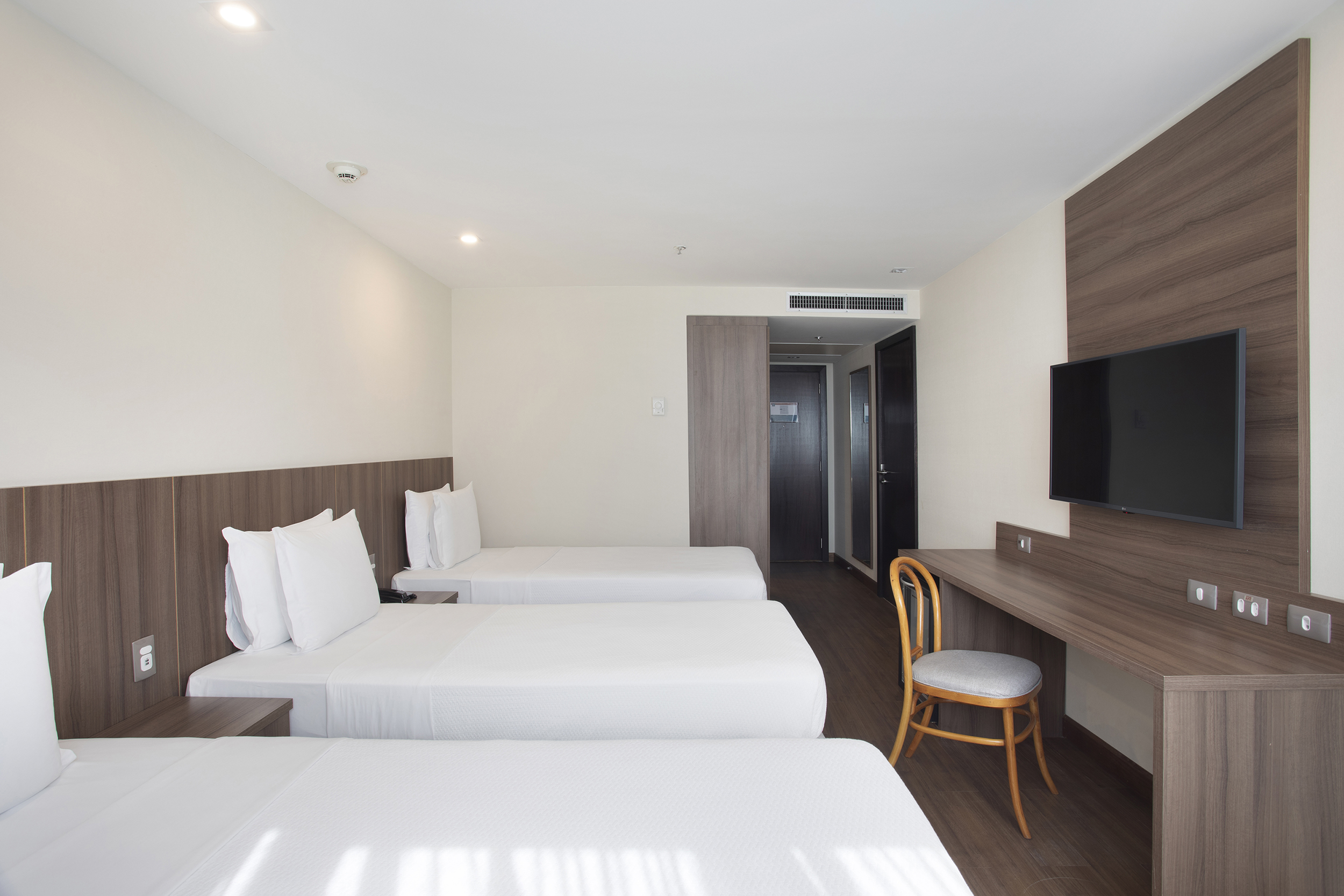 Triple Executive Superior