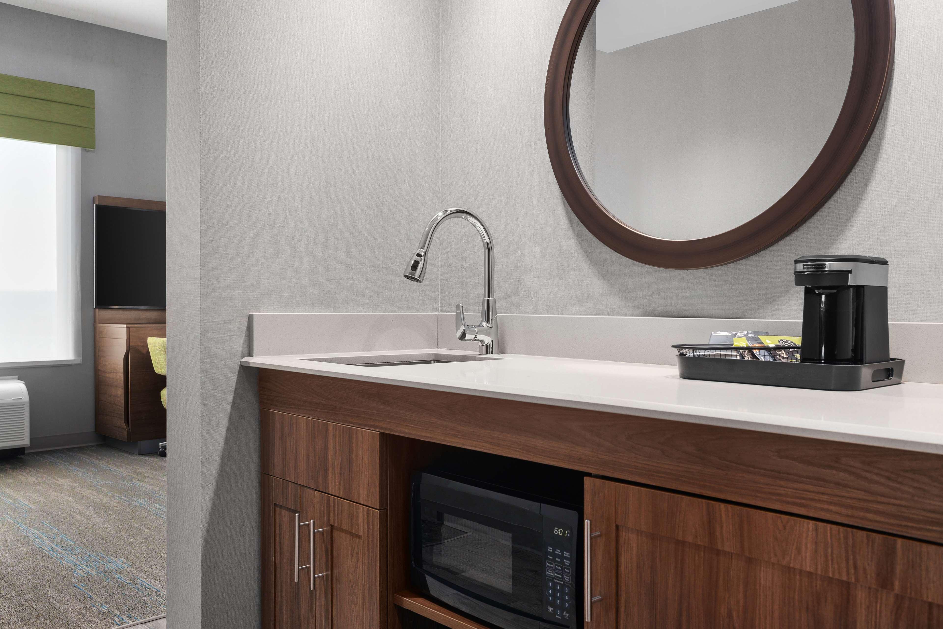 Studio King Bed Non Smoking