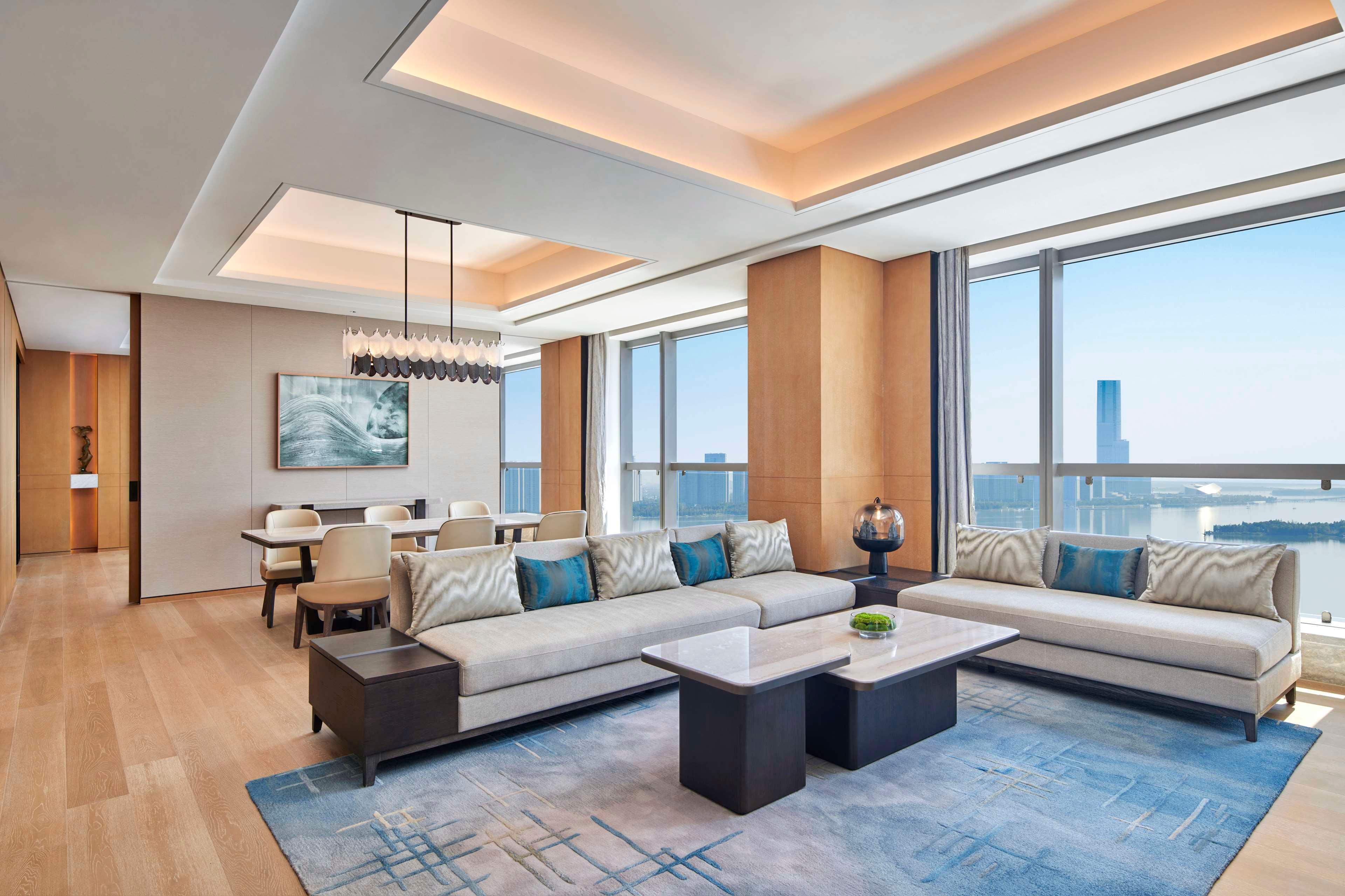 Suite Premium King Bed