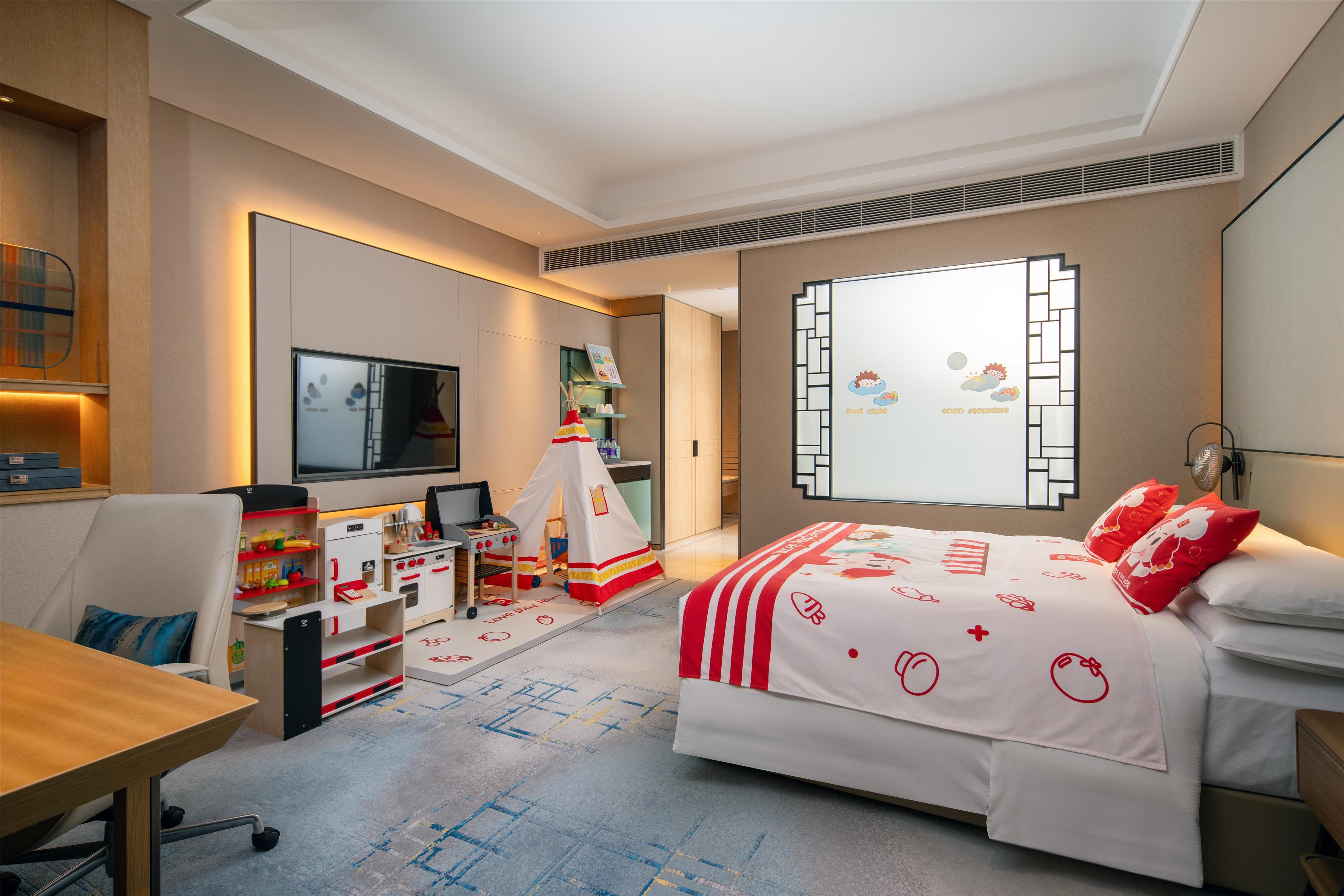 Family Room King Size Bed