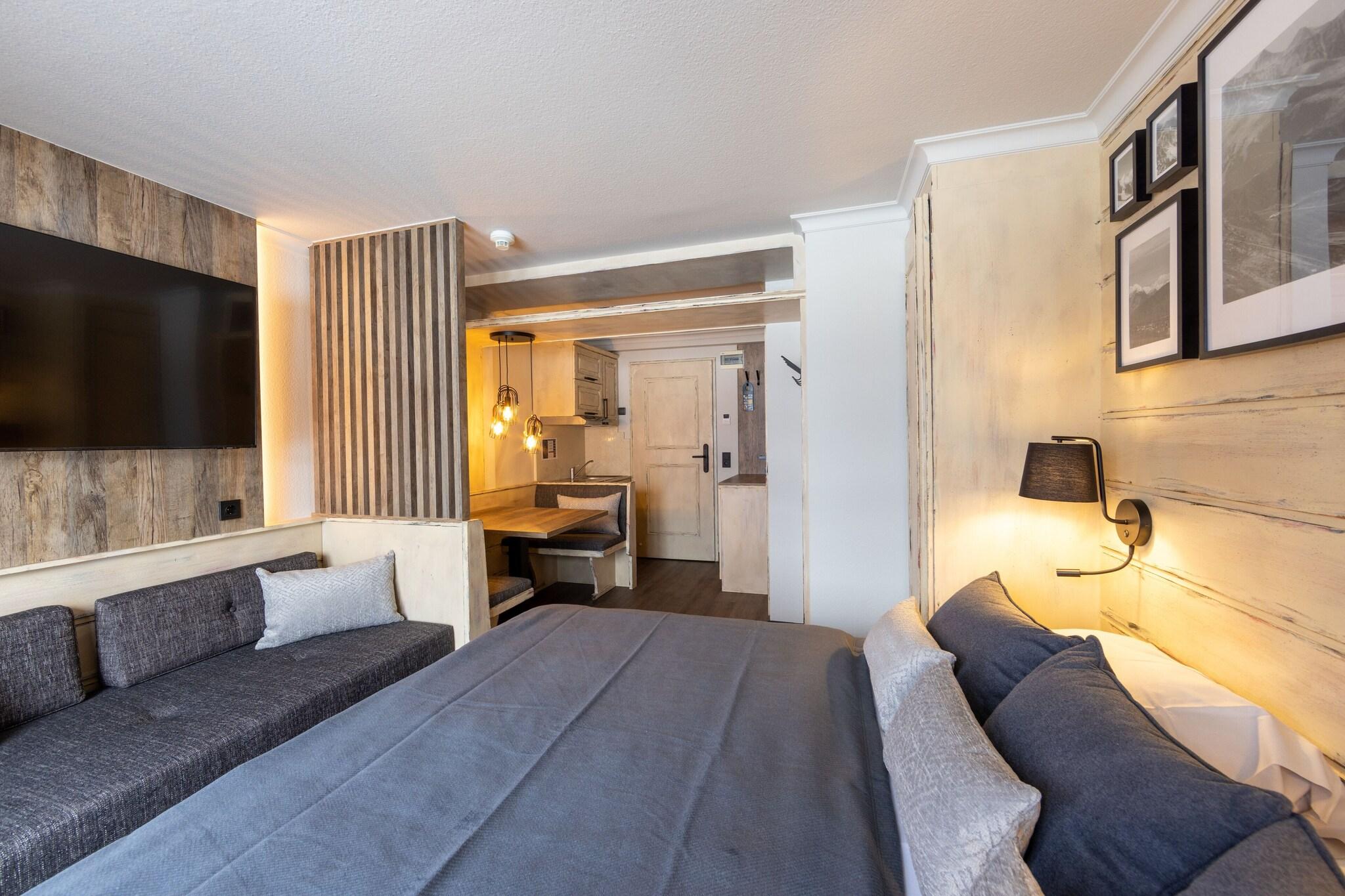 Studio with Double Bed