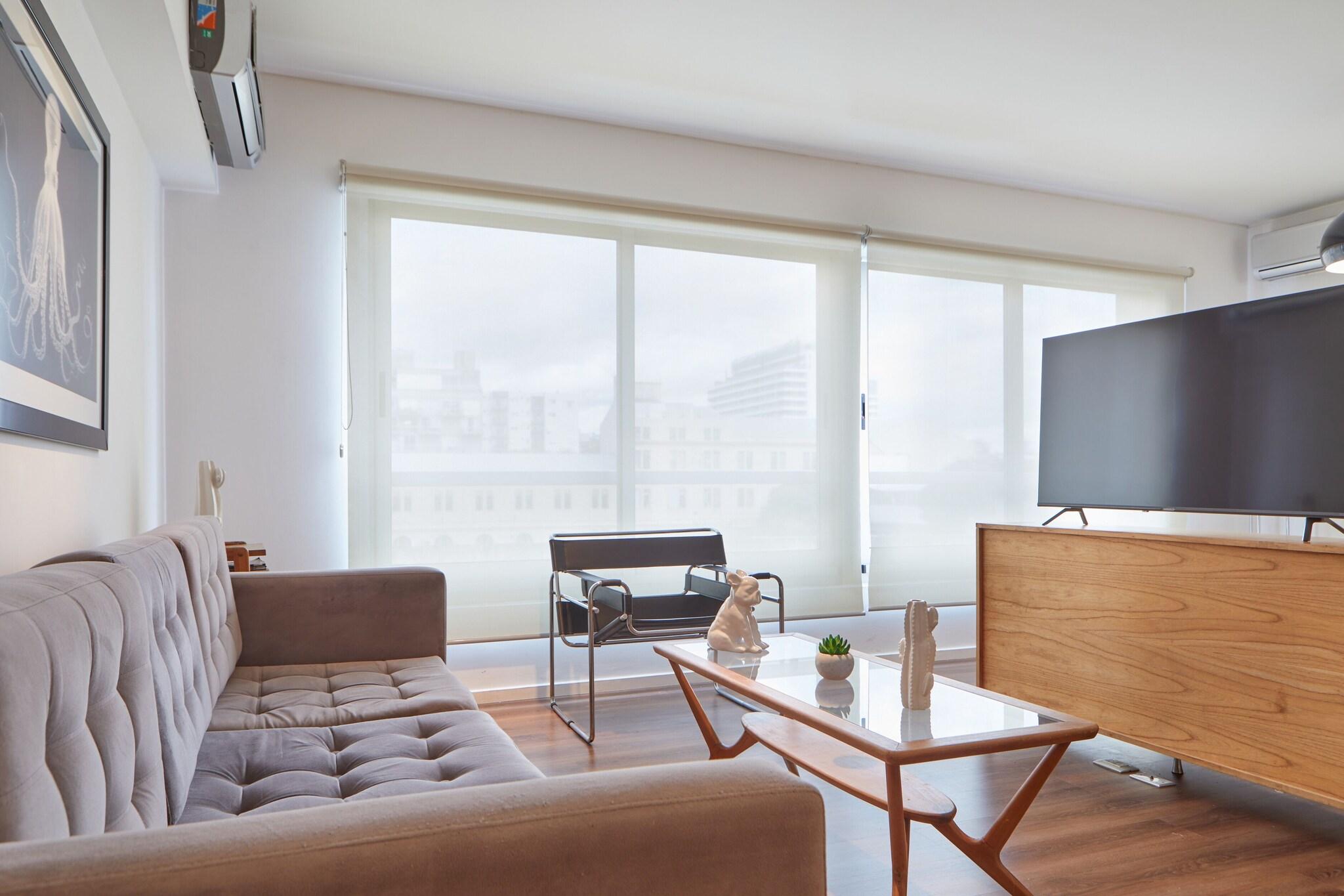 Studio Queen Size Bed