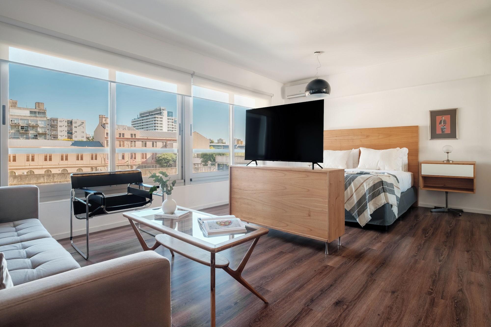 Studio Queen Size Bed