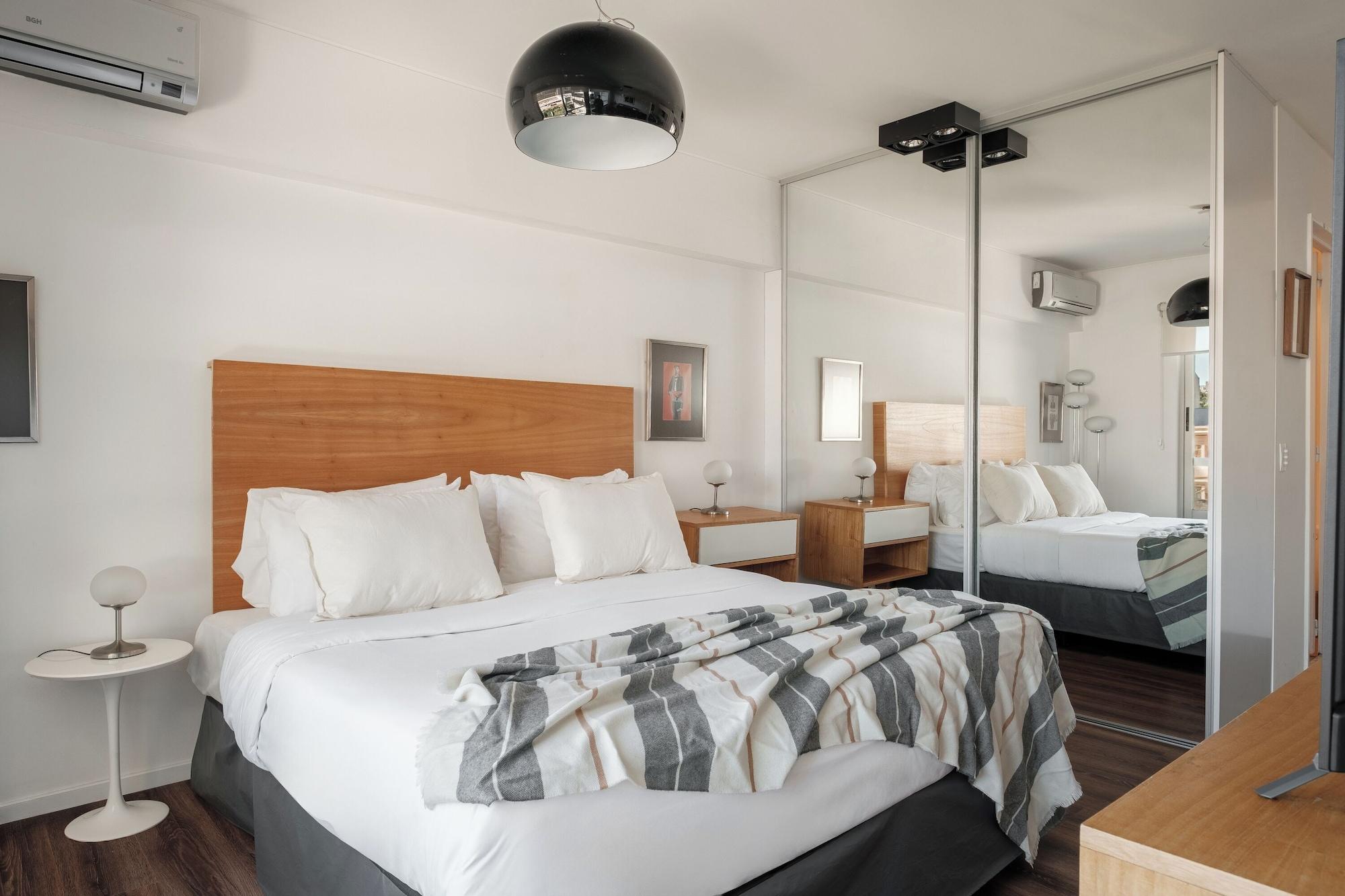 Studio Queen Size Bed