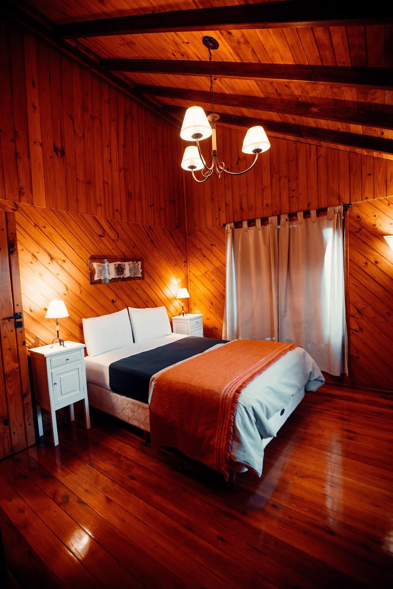Cabin Queen Size Bed