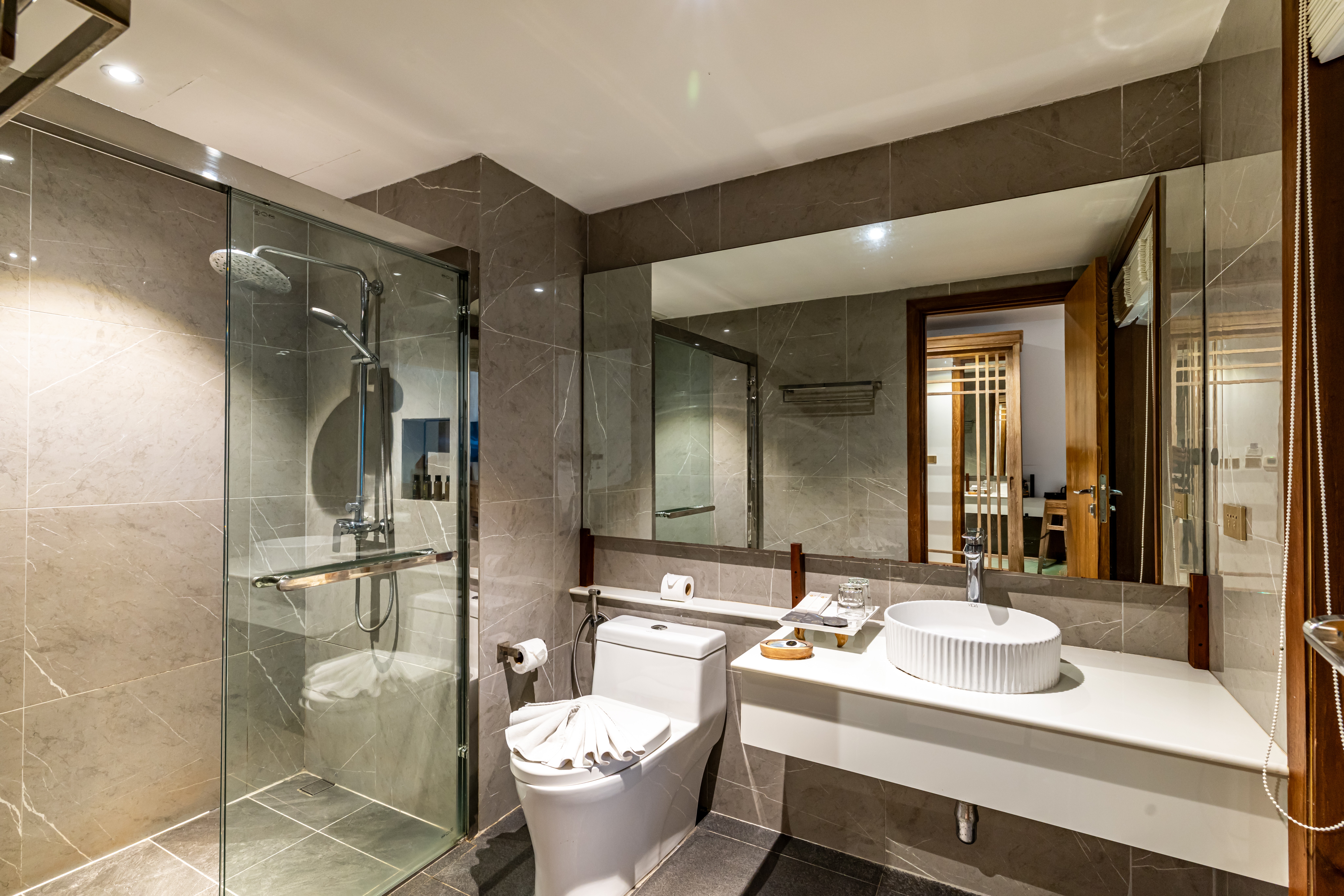 Double Deluxe Pool View