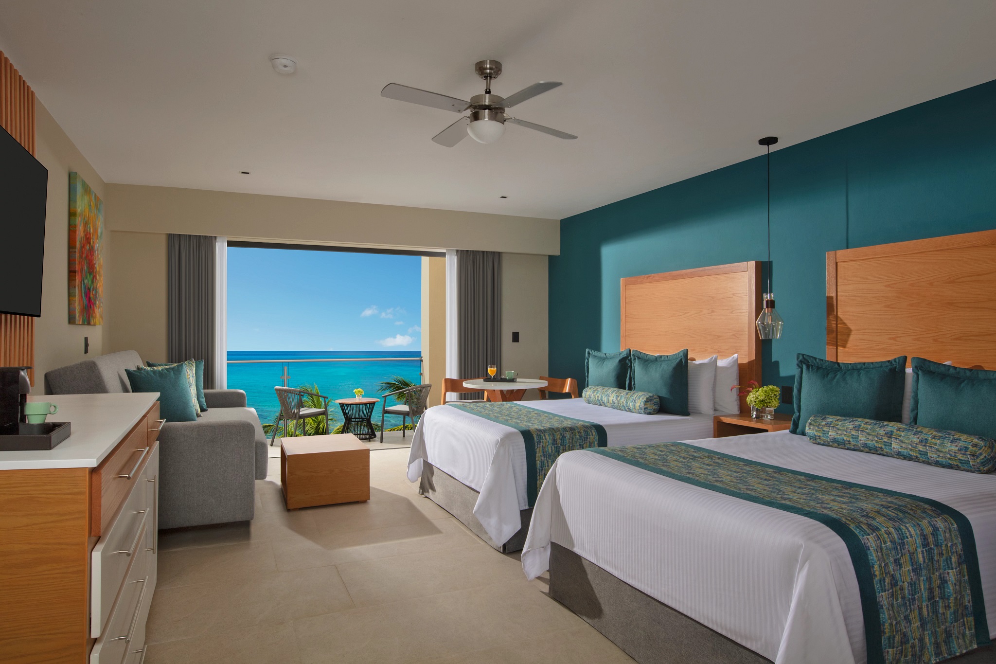 Junior Suite Ocean Front Two Double Beds