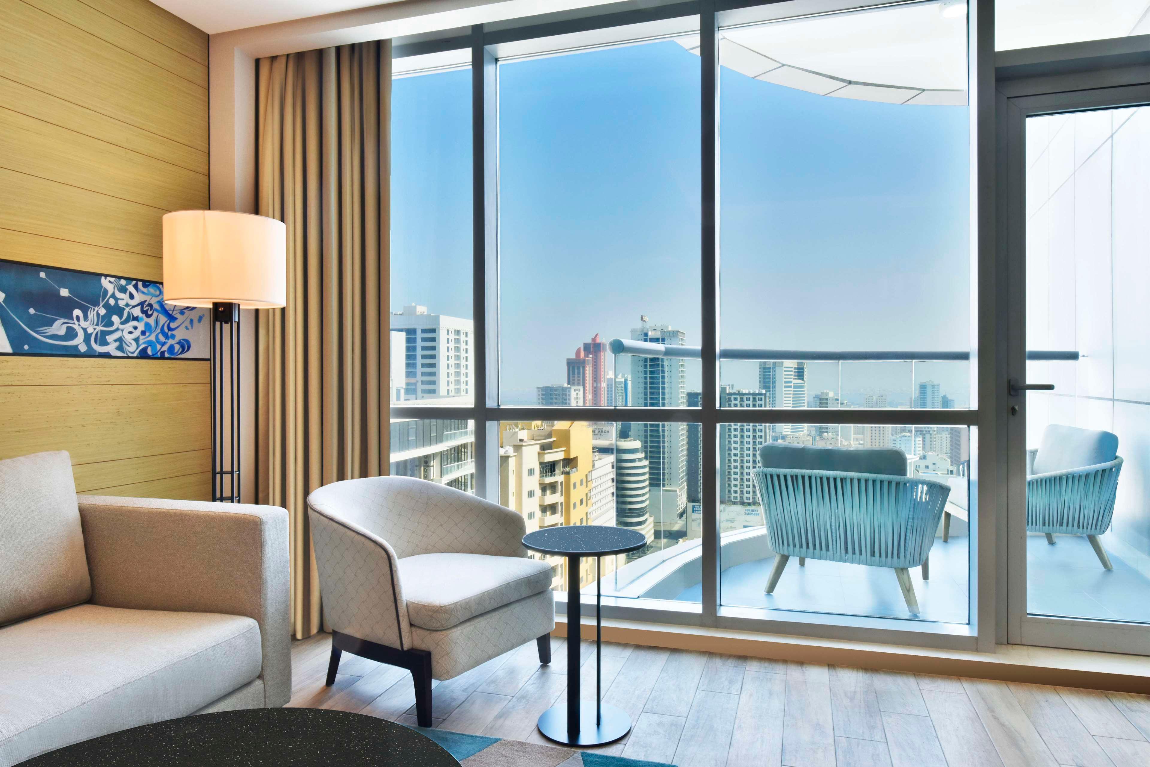 Studio Deluxe King Bed