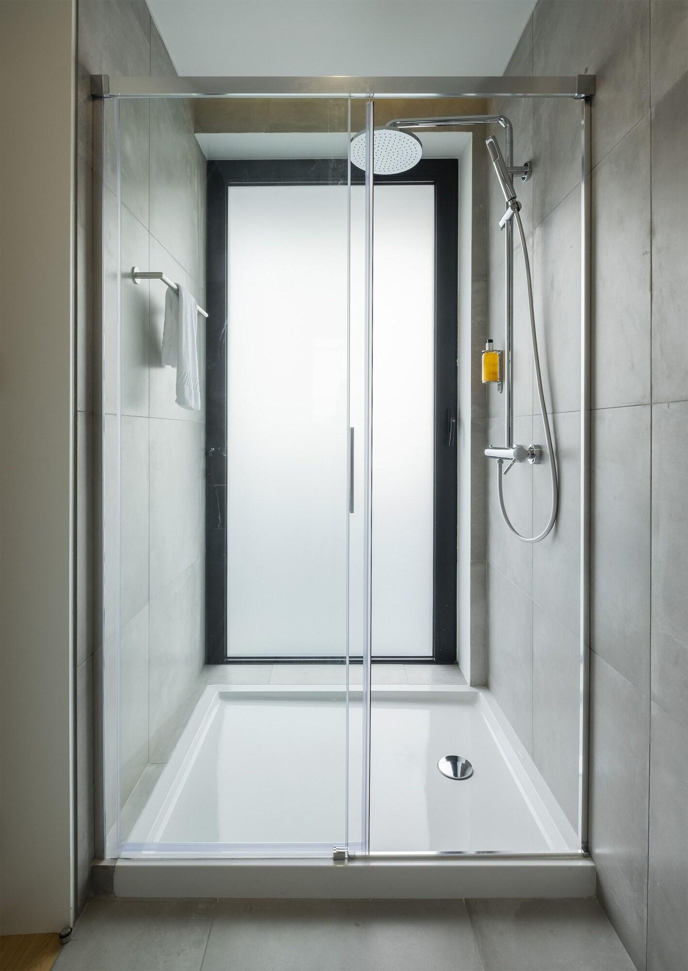 Villa Queen Bed Two Bedrooms