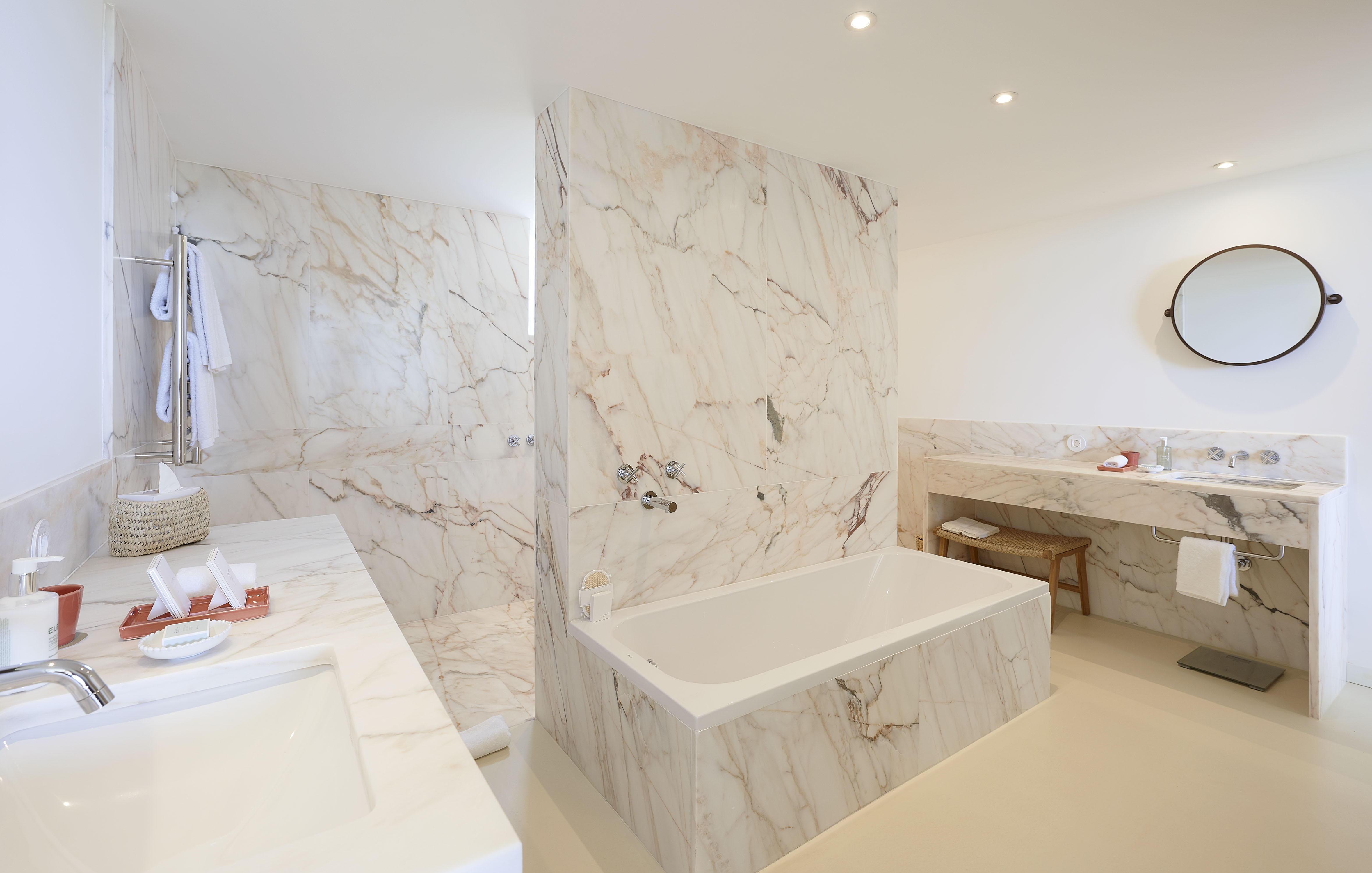 Double or Twin Deluxe