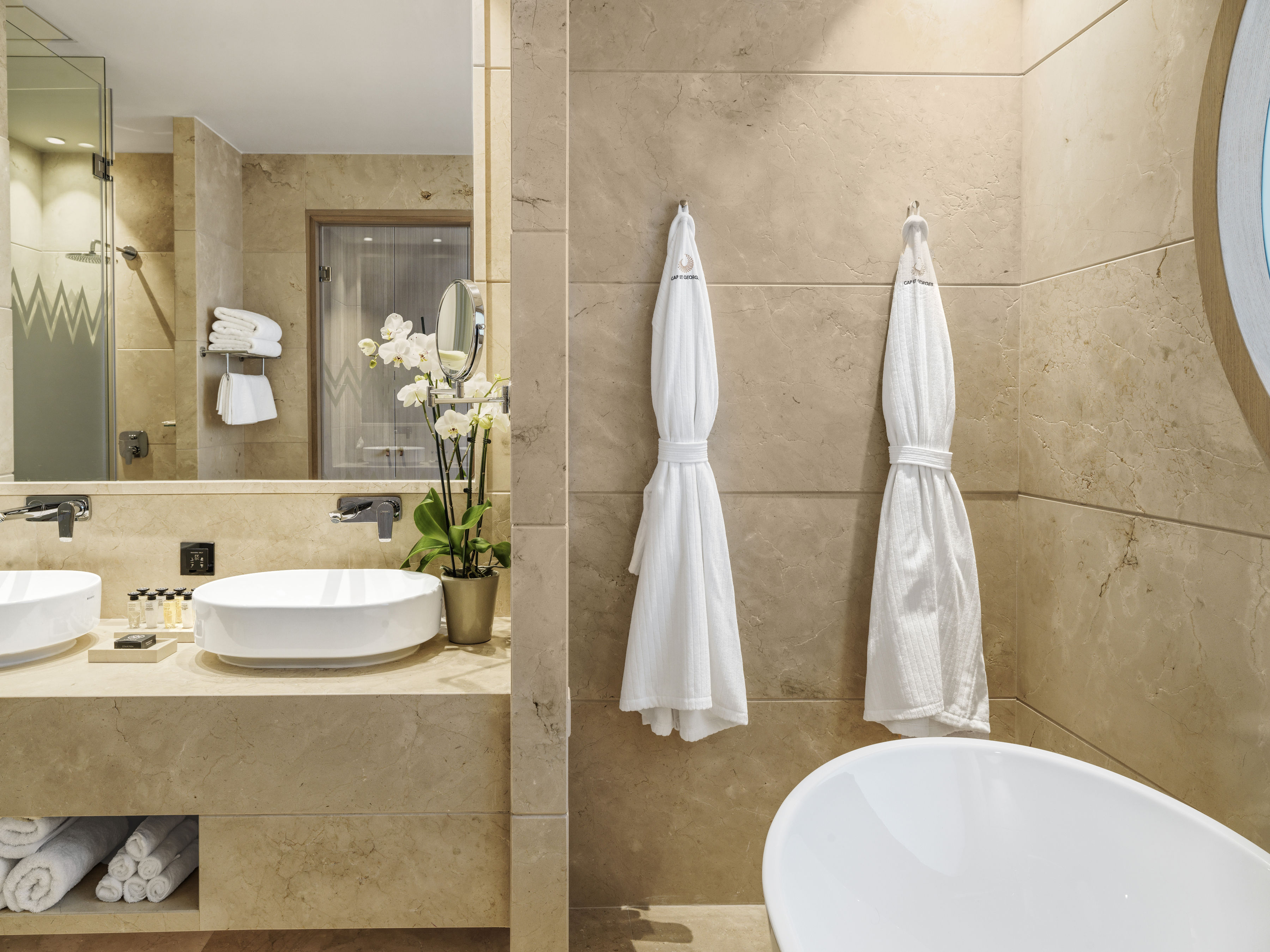 Double or Twin Deluxe