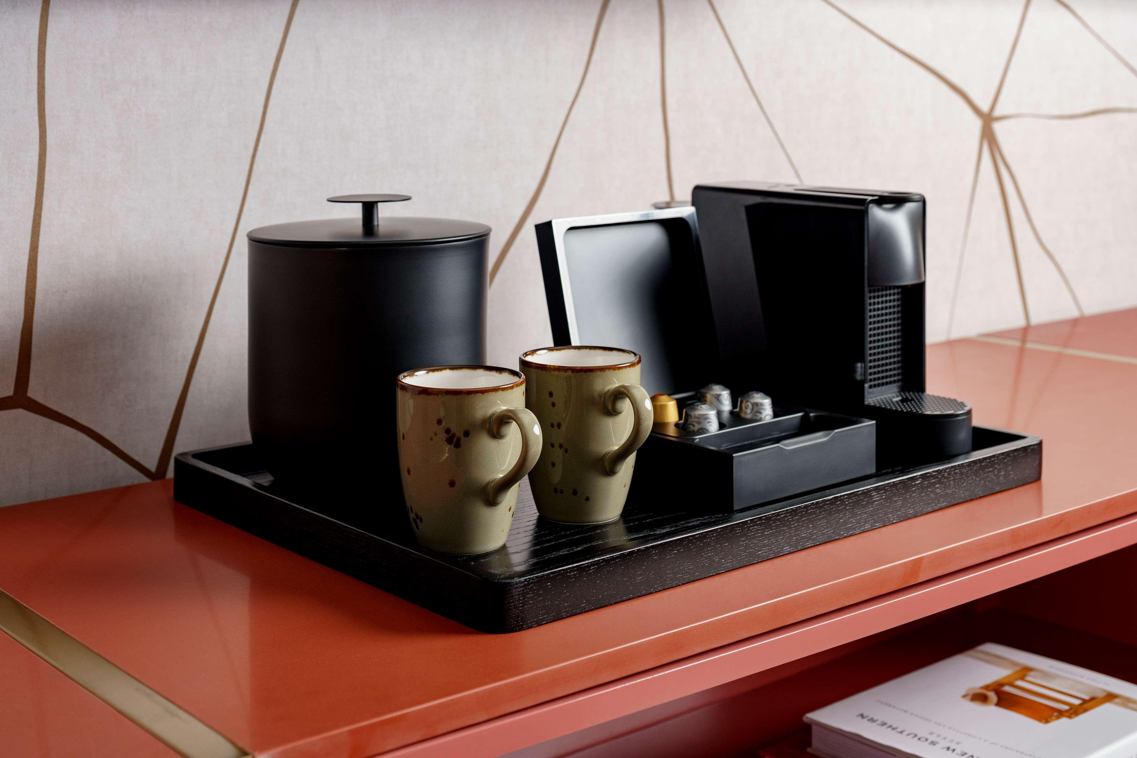 Studio King Size Bed