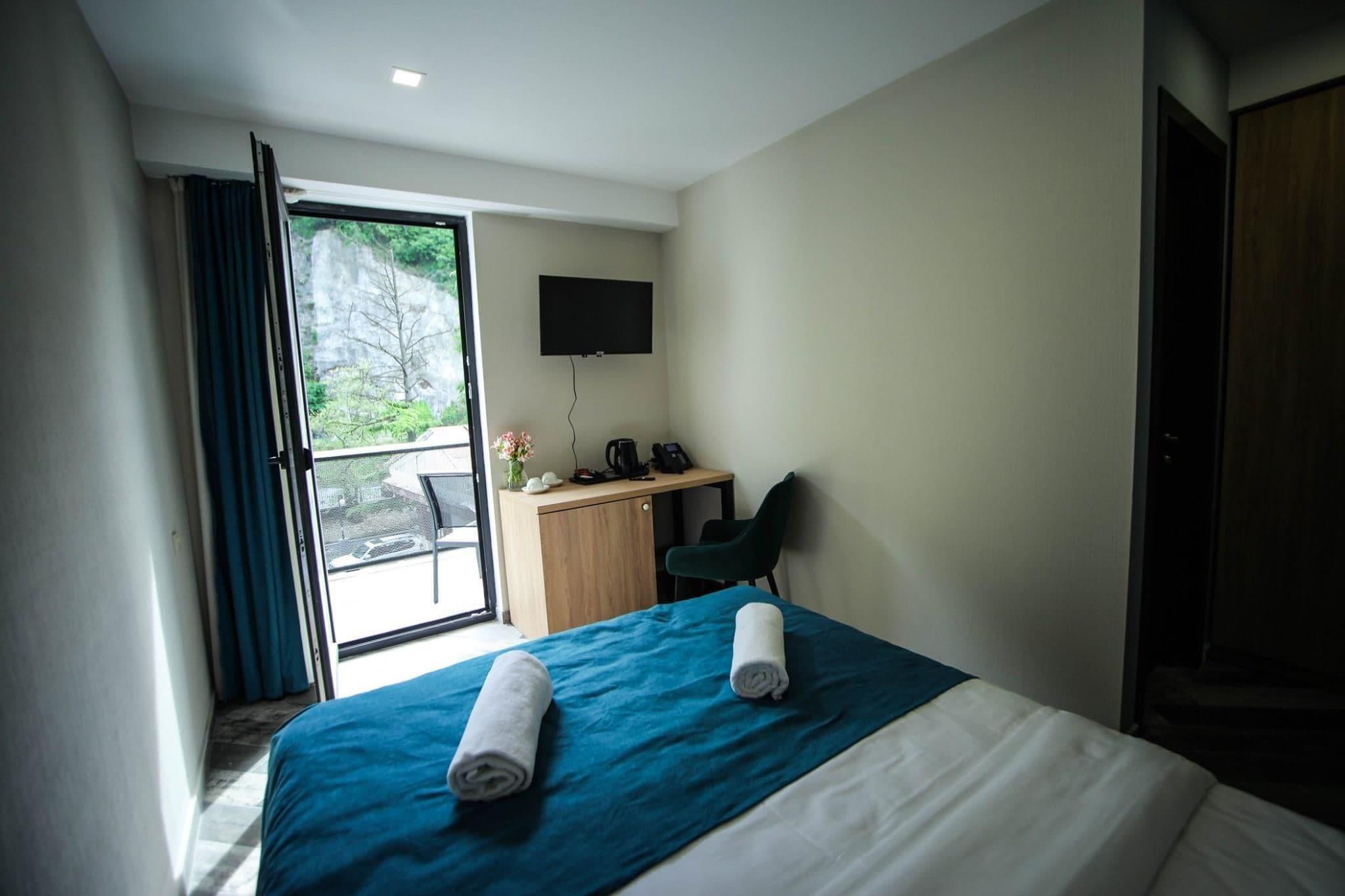 Double King Size Bed