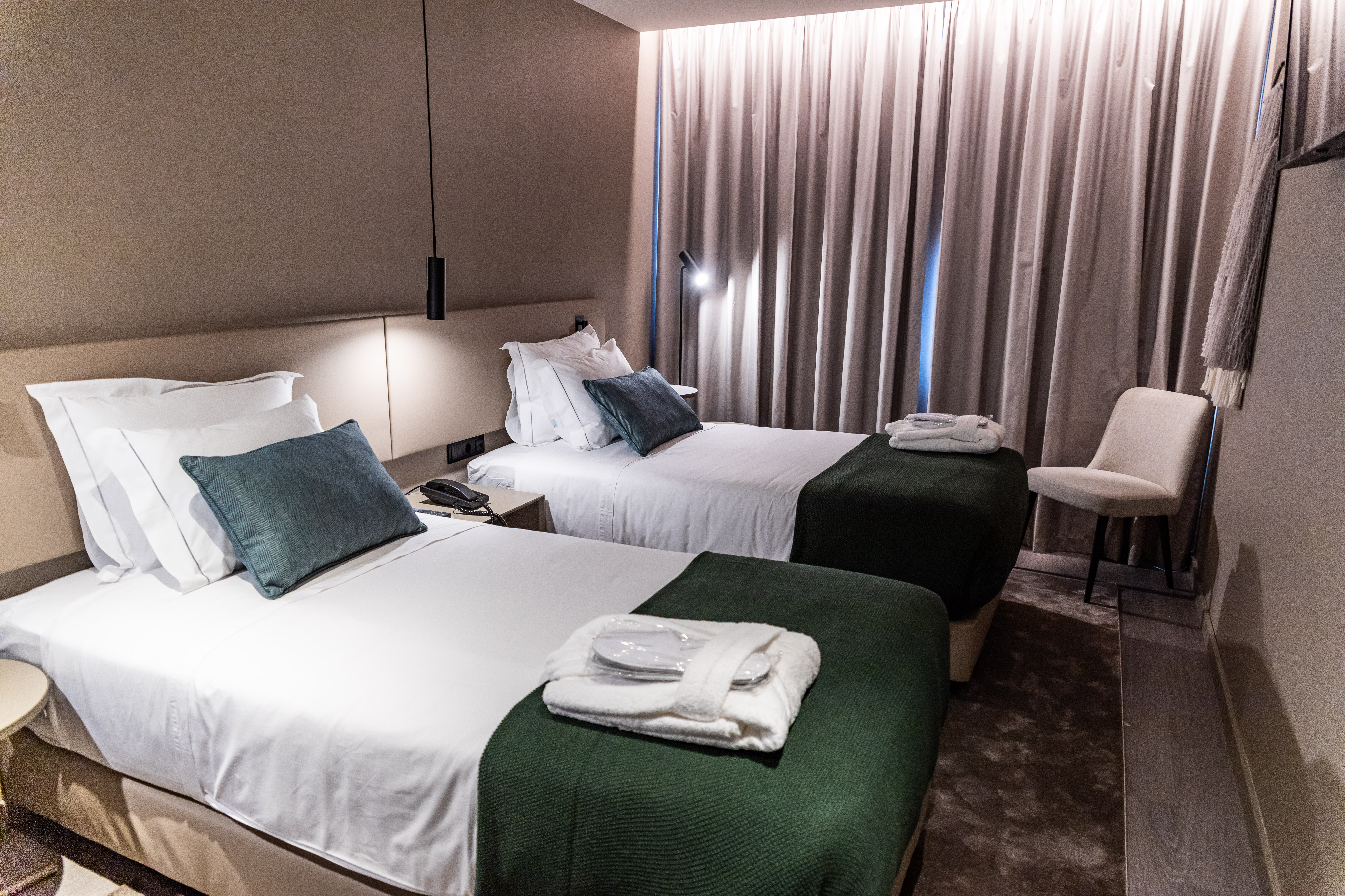 Double or Twin Standard