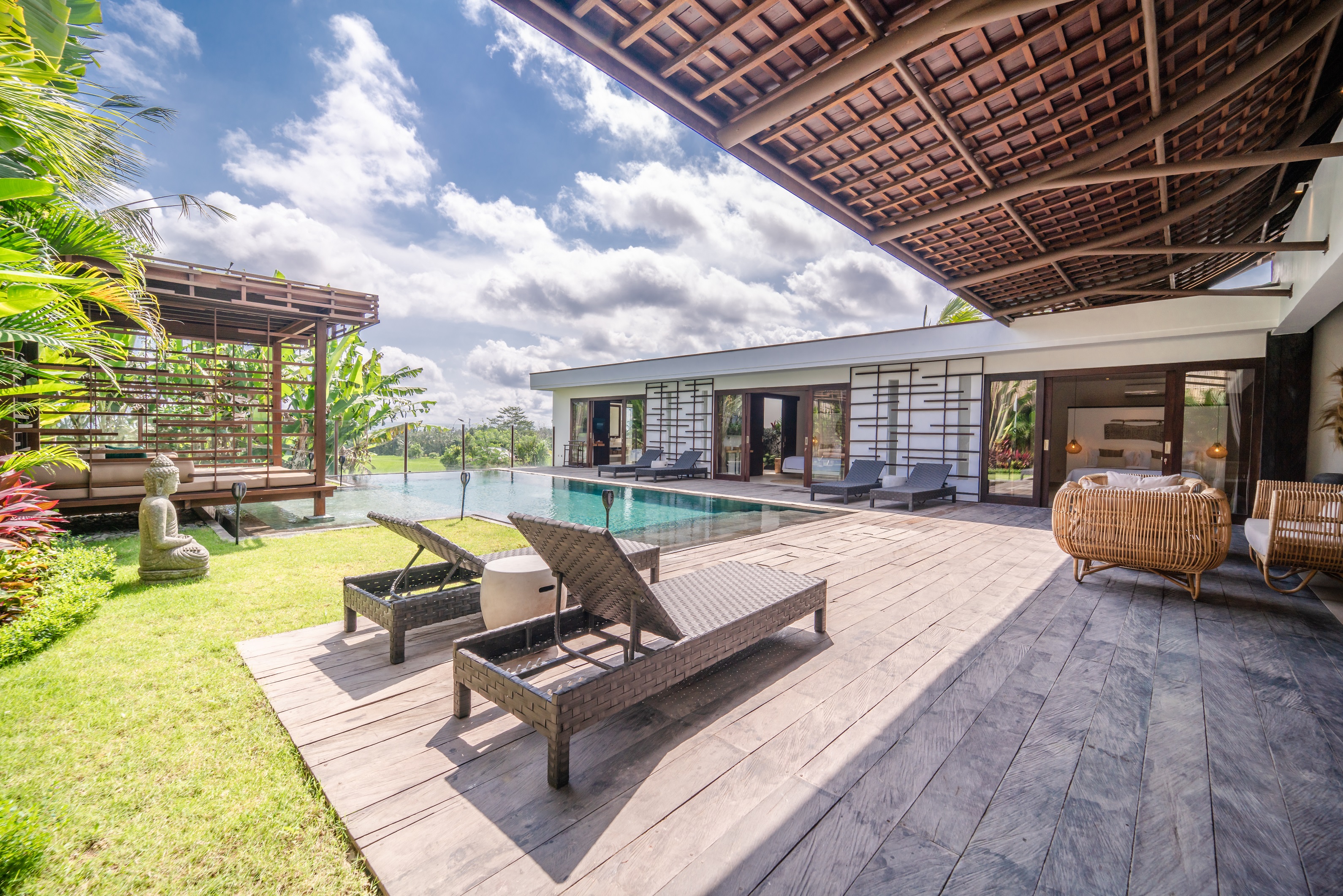 Villa Four Bedrooms with Private Pool