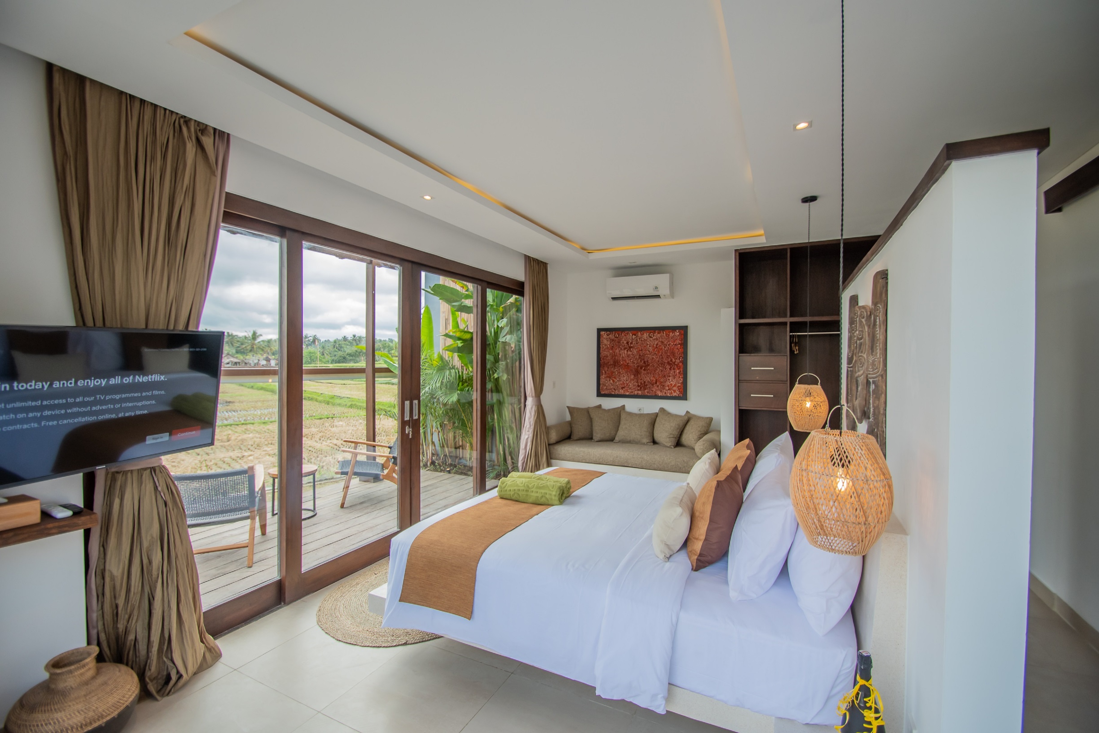 Villa Five Bedrooms with Private Pool