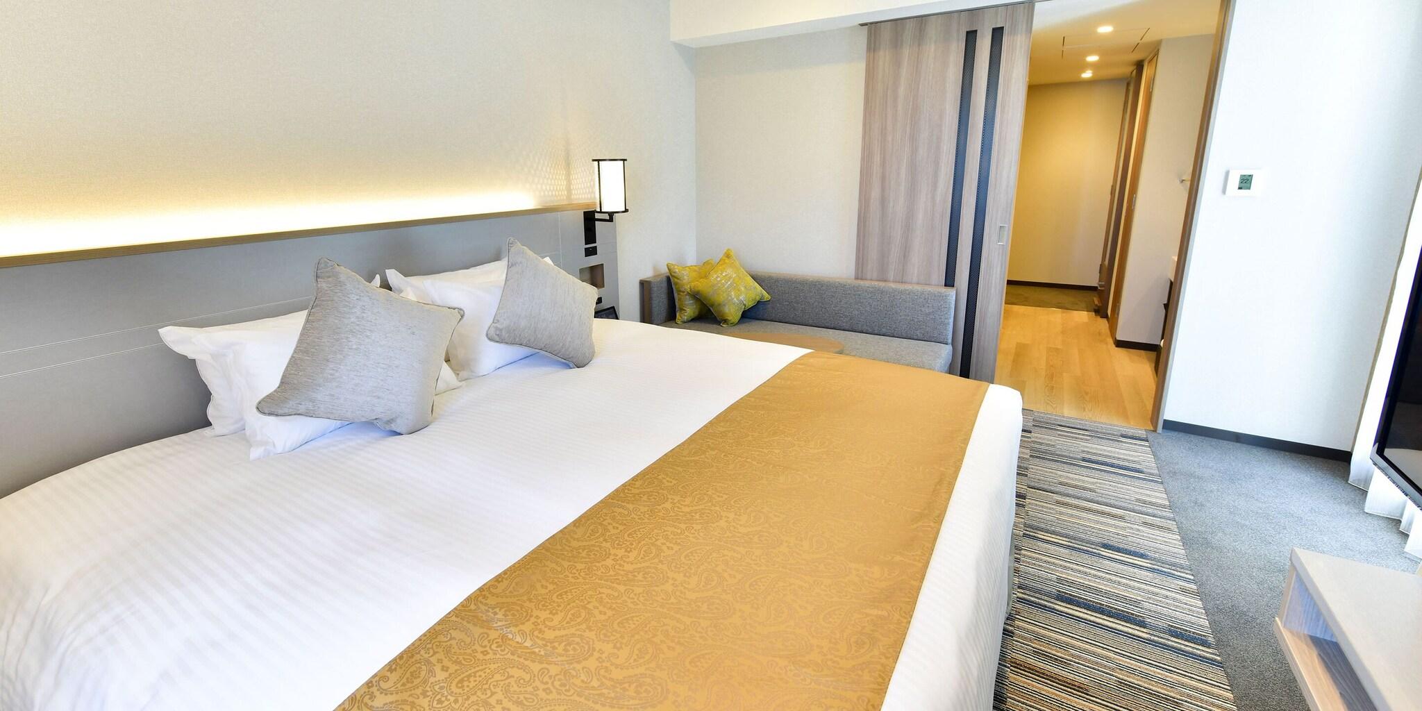 Double King Size Bed