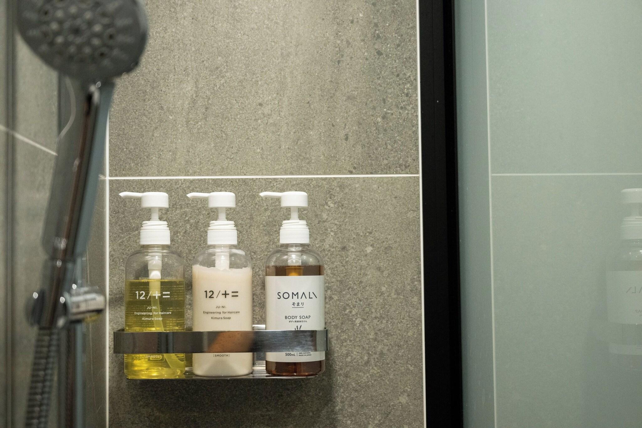 Triple Deluxe Two Beds