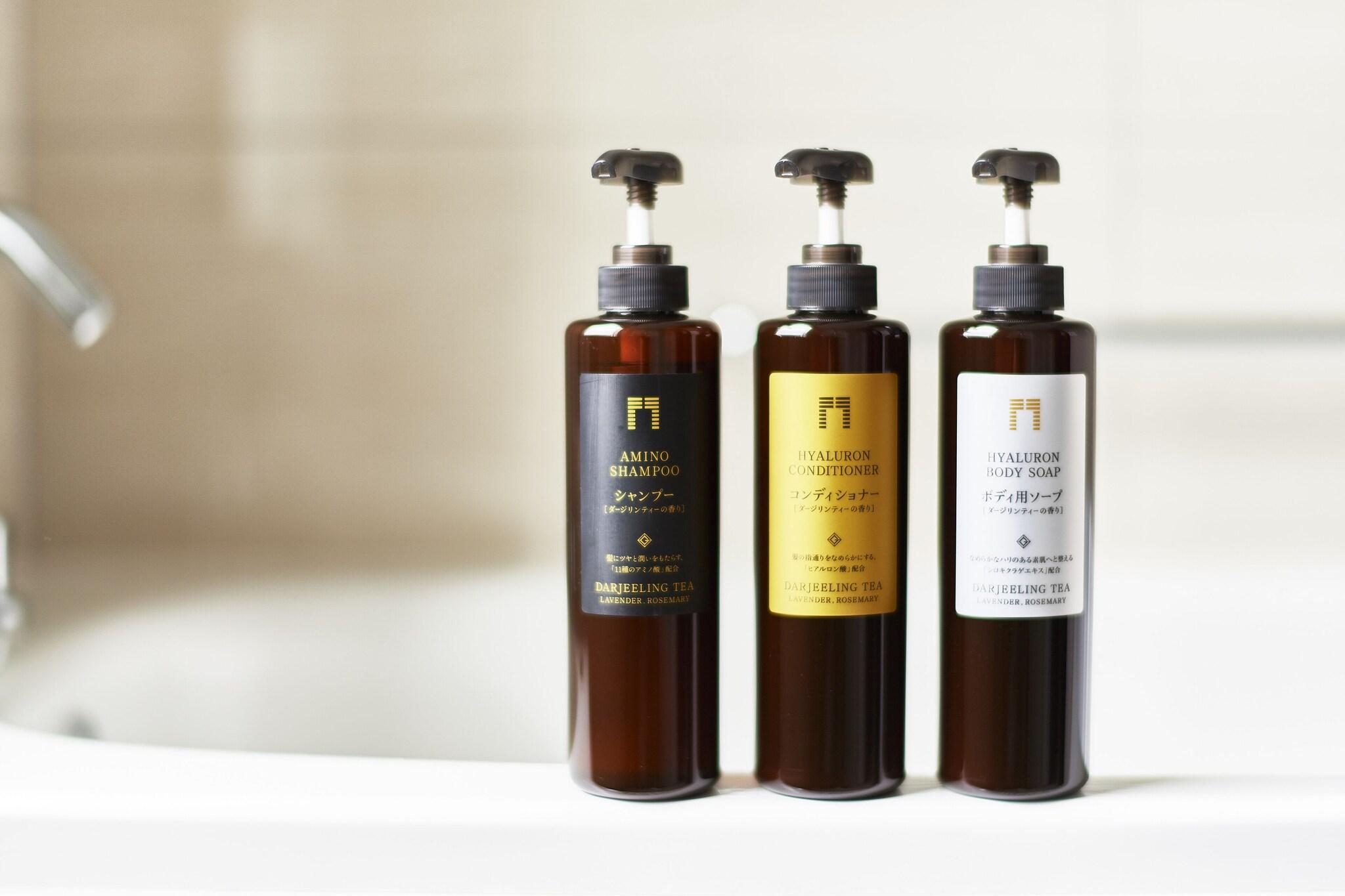 Twin Deluxe Two Beds