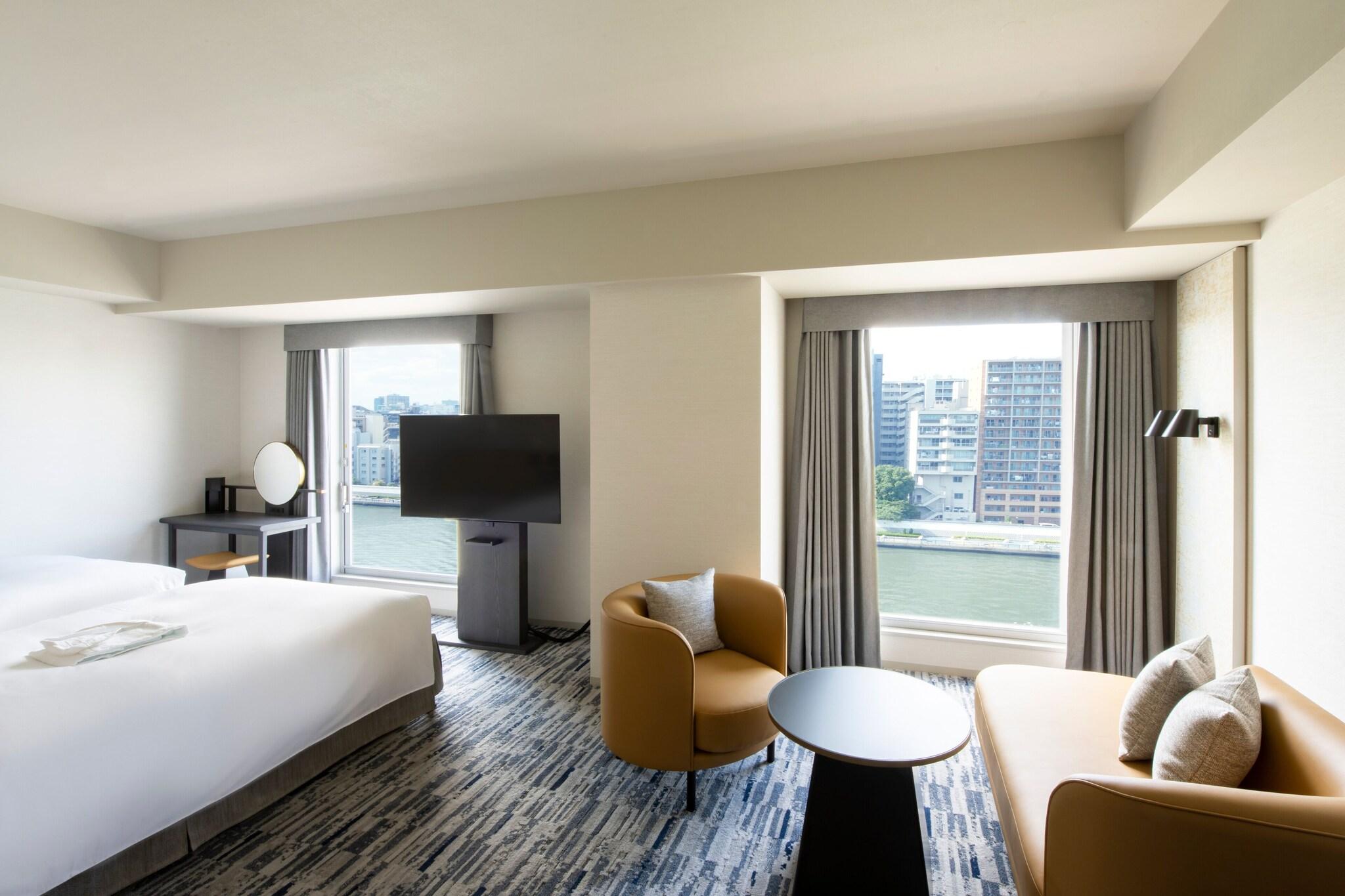 Twin Deluxe Two Beds