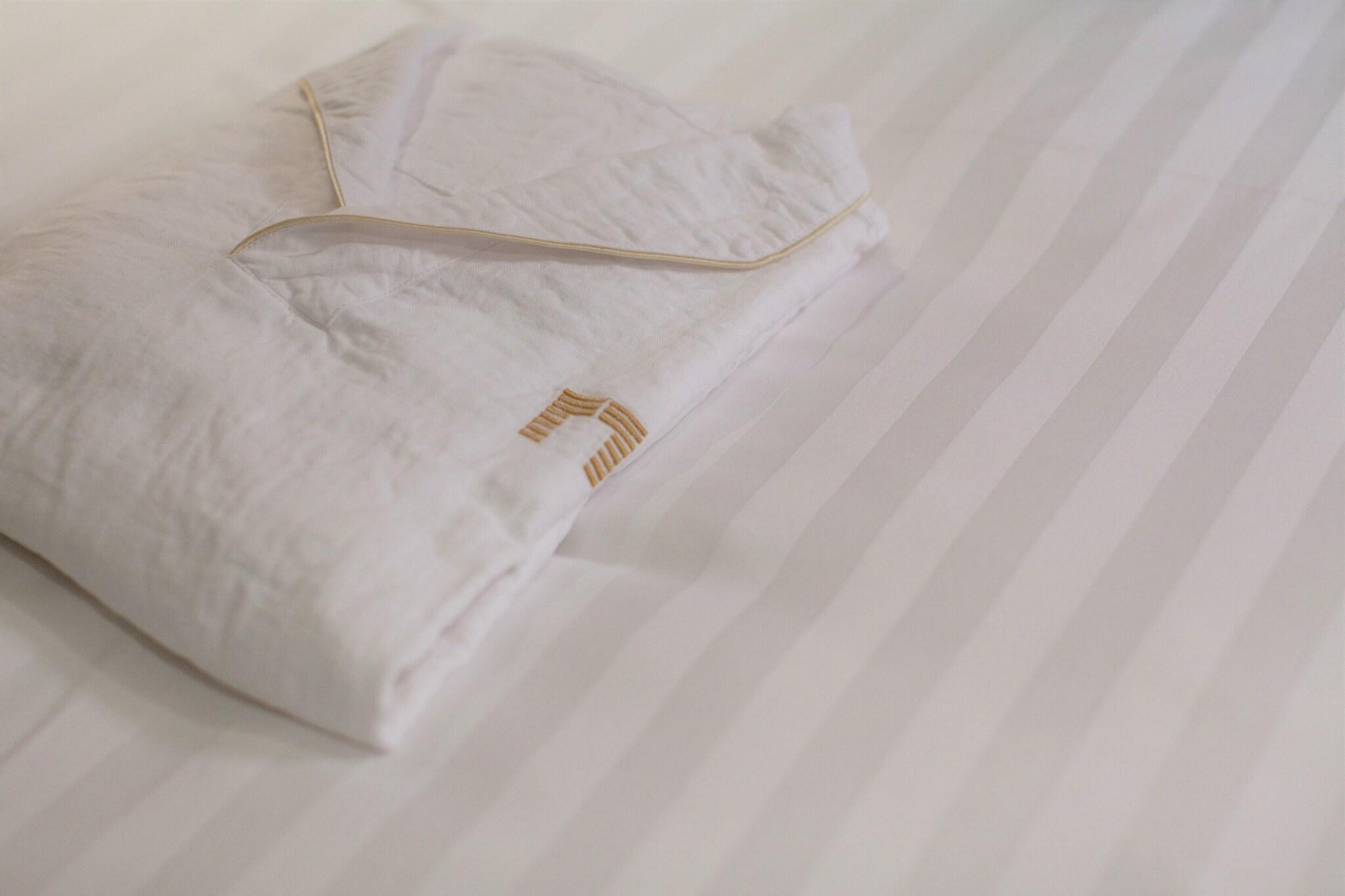 Double Deluxe King Bed