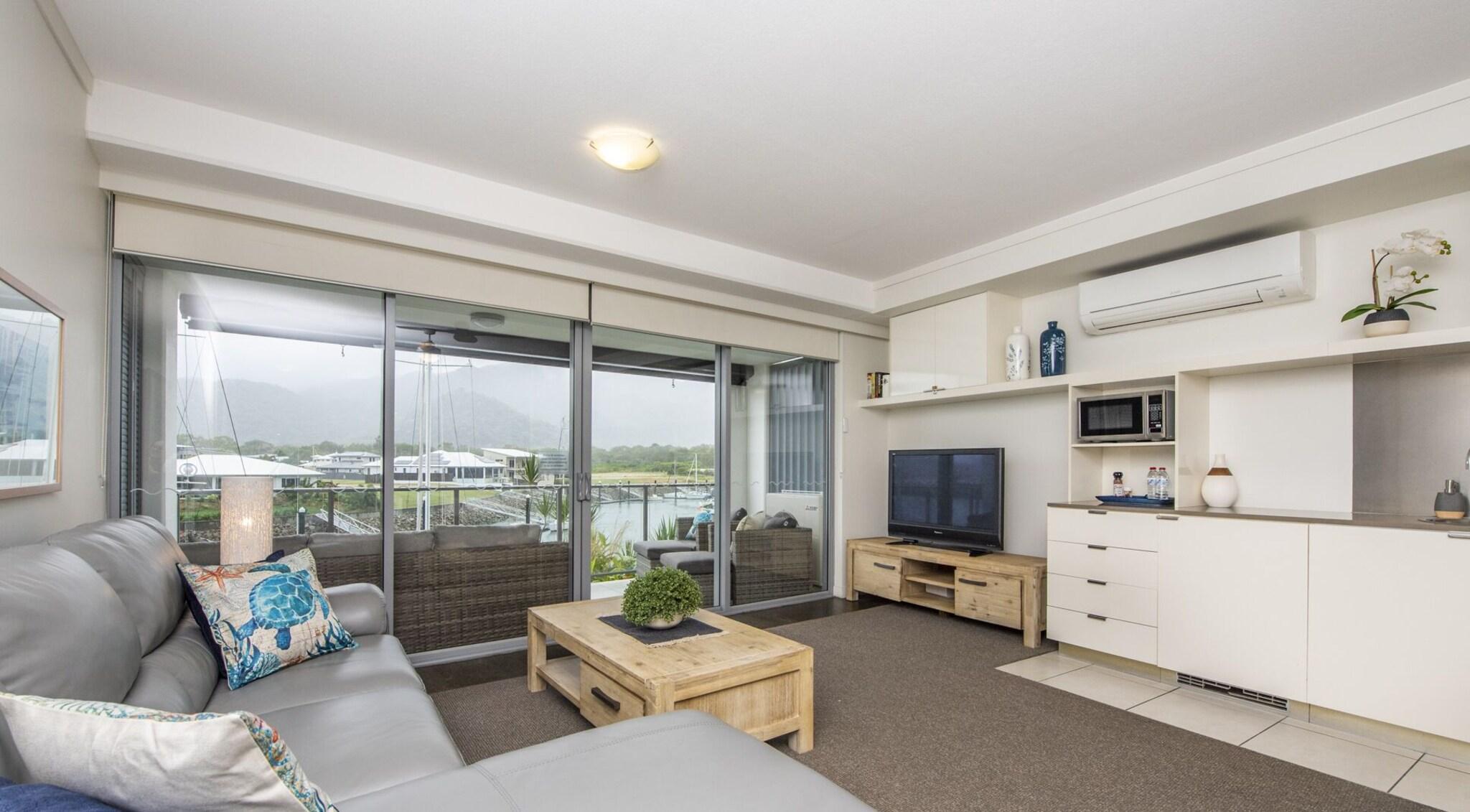 Studio Superior Queen Bed