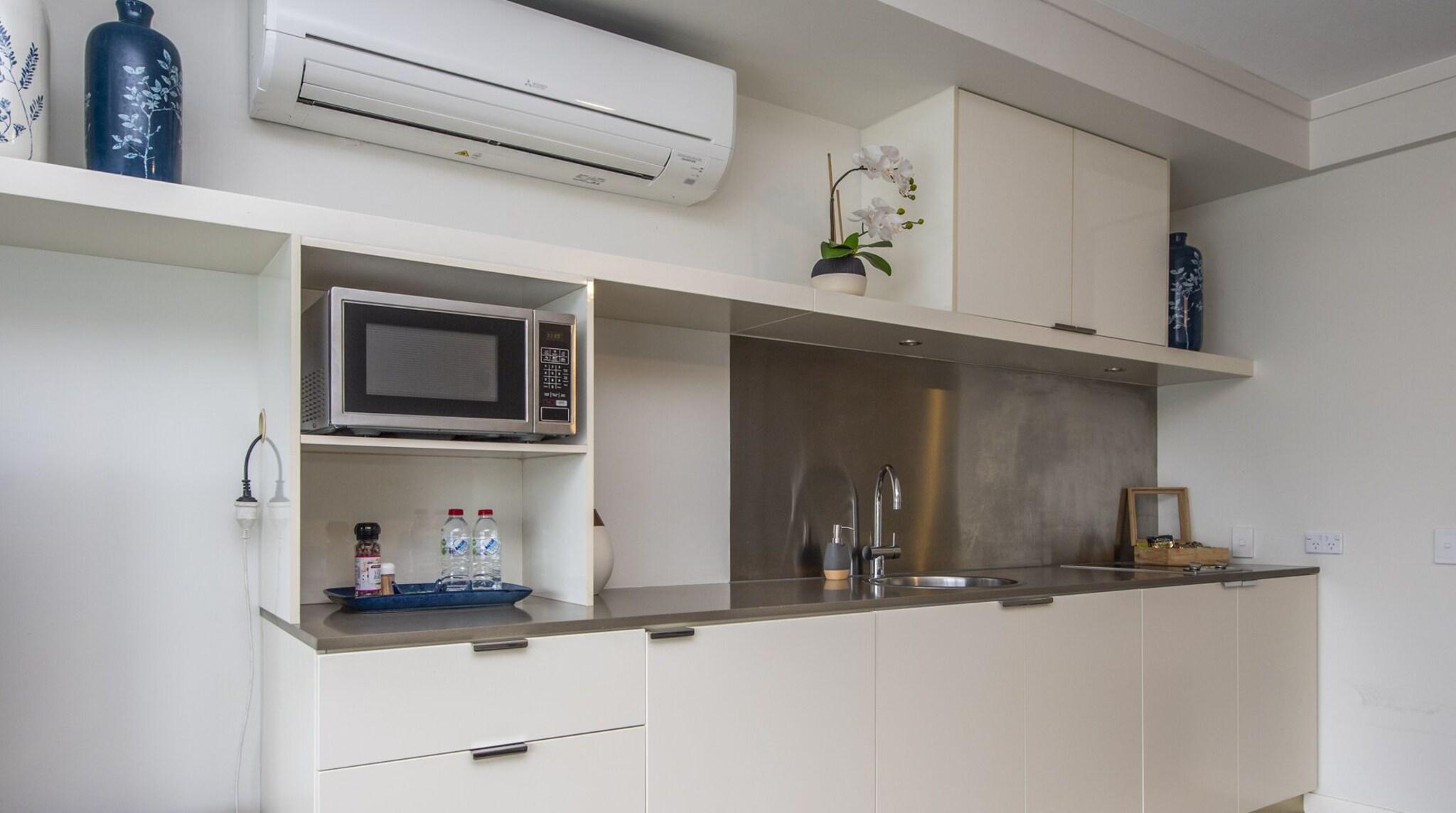 Studio Superior Queen Bed