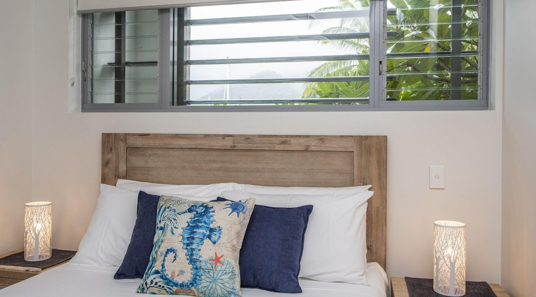 Studio Superior Queen Bed