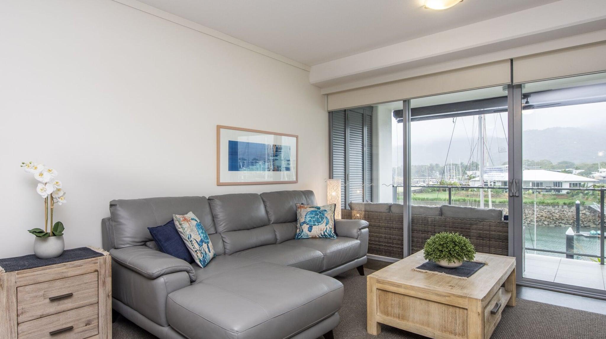 Studio Superior Queen Bed