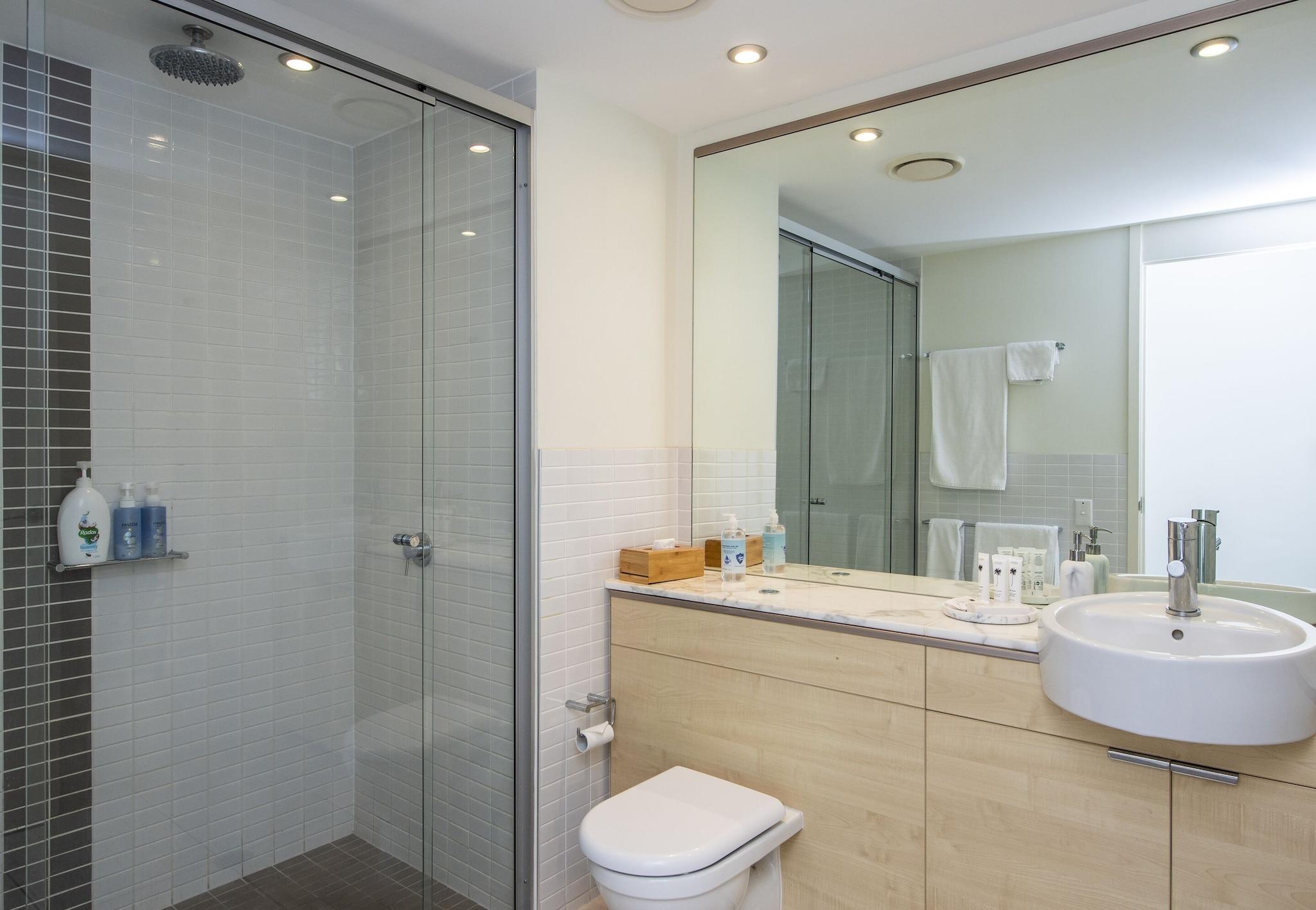 Studio Classic King Bed