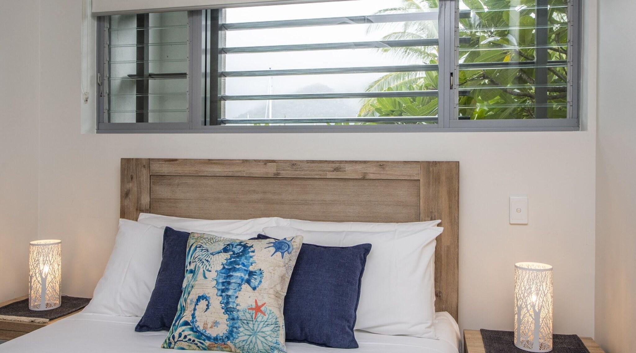 Studio Superior Queen Bed