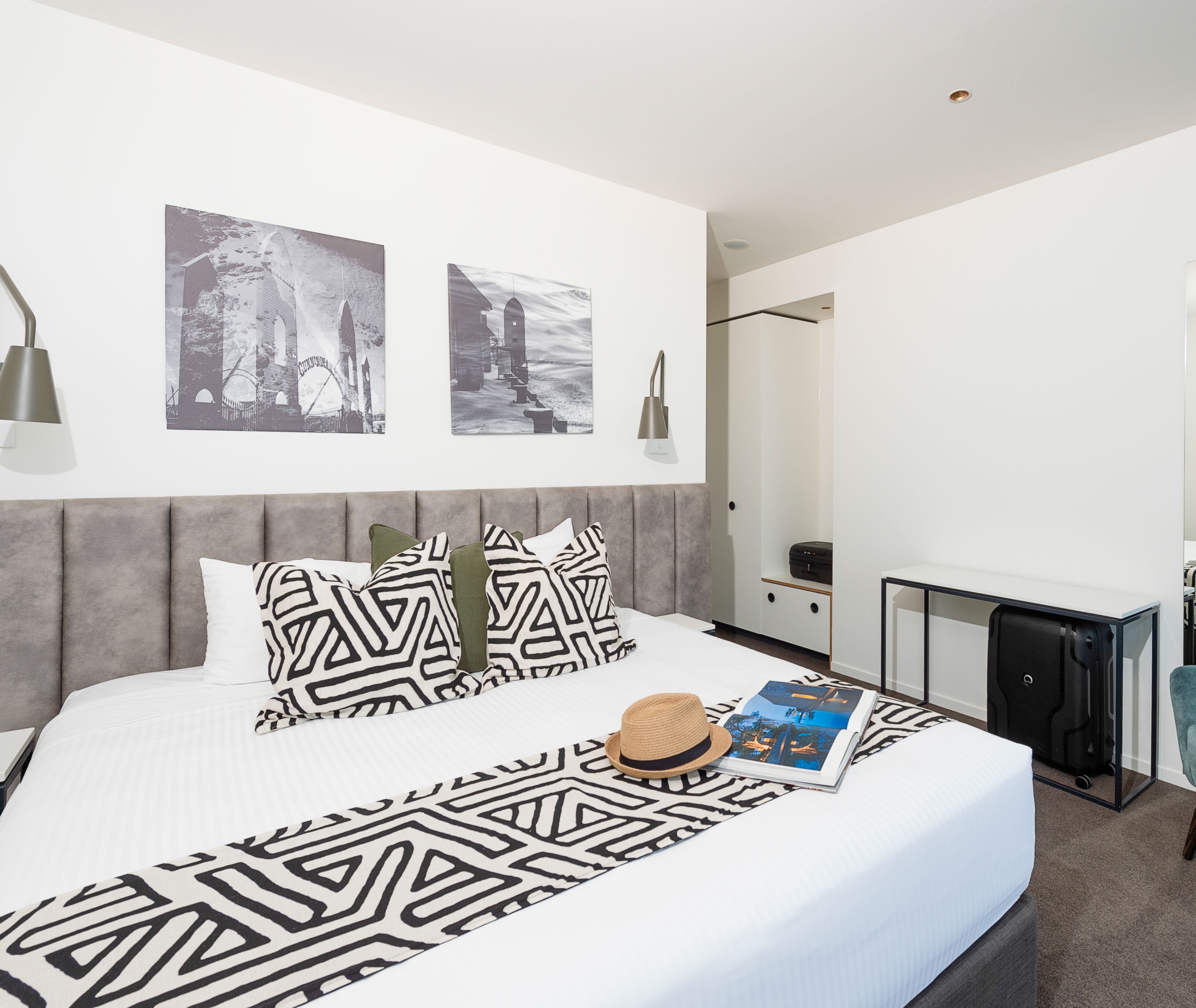 Apartment Two Bedrooms Two Bathrooms