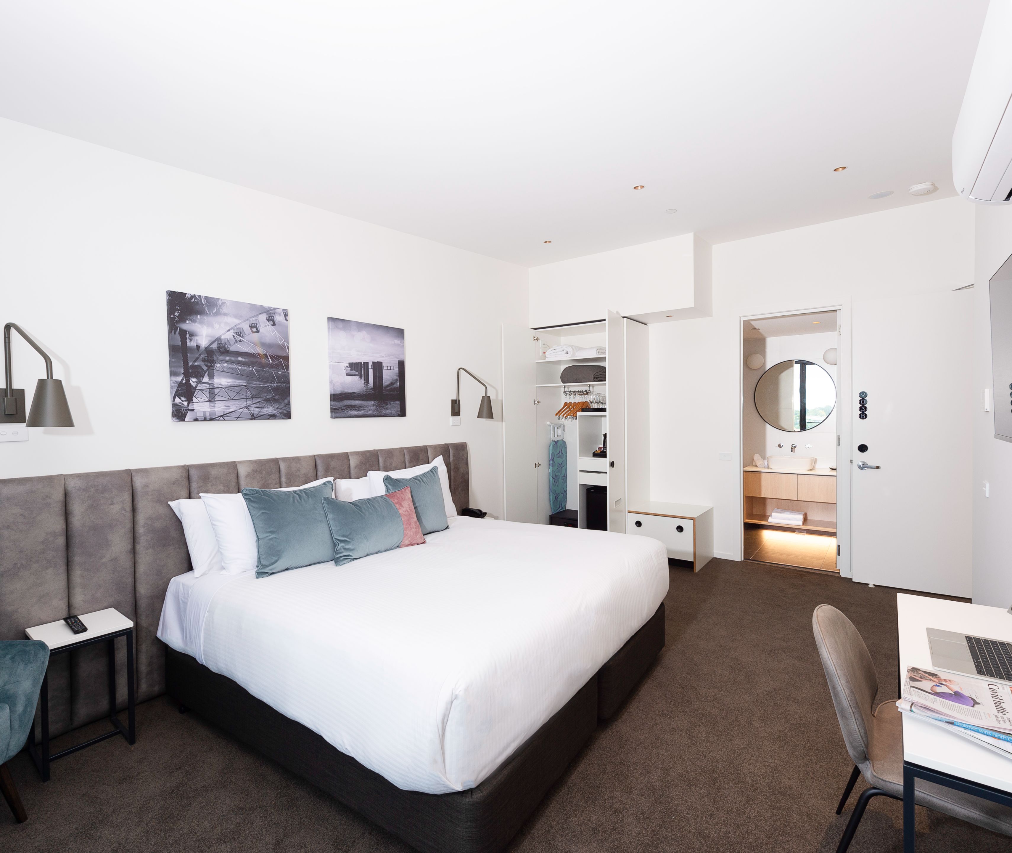 Apartment Two Bedrooms Two Bathrooms