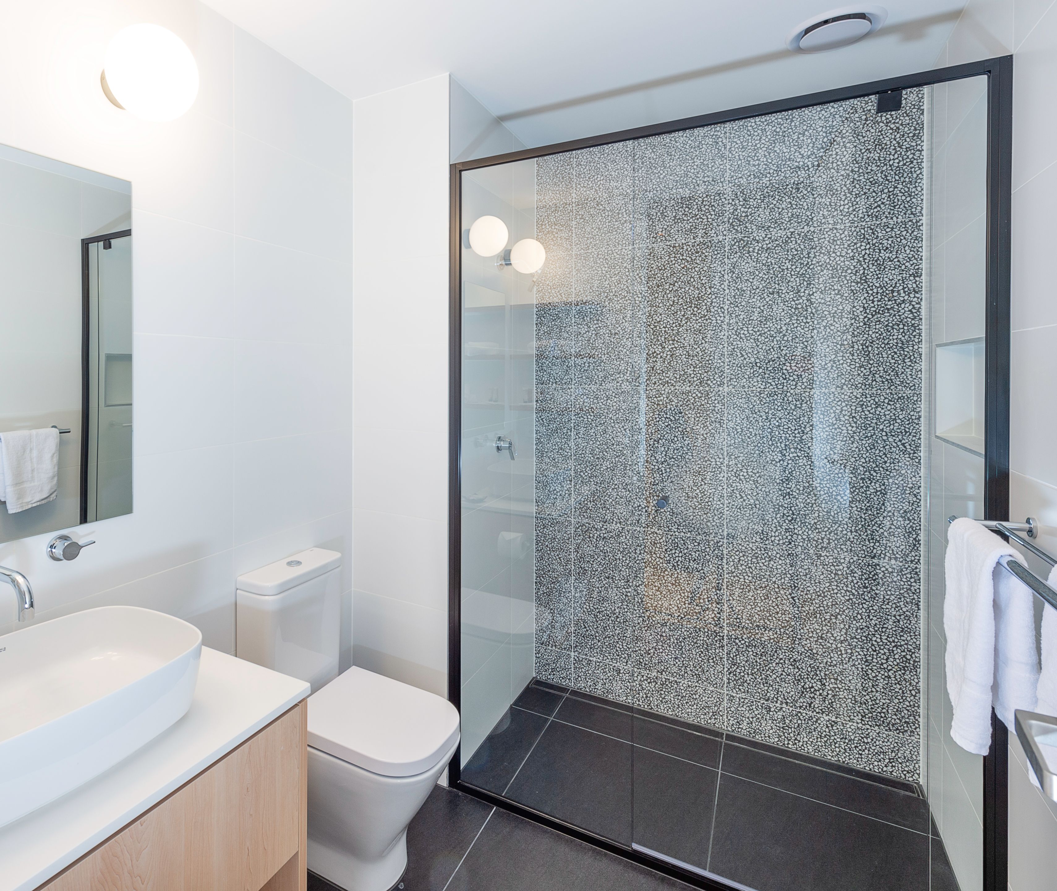 Apartment Two Bedrooms Two Bathrooms