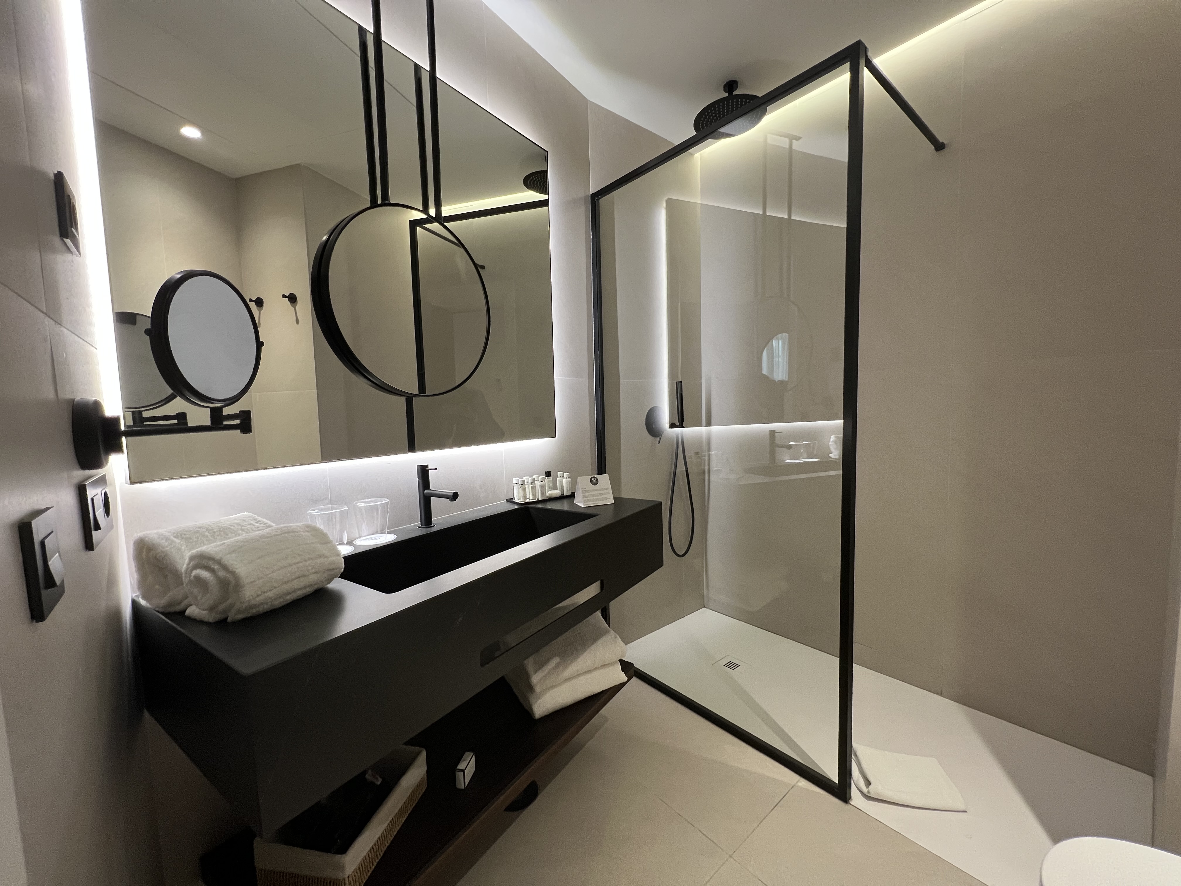 Double or Twin Superior