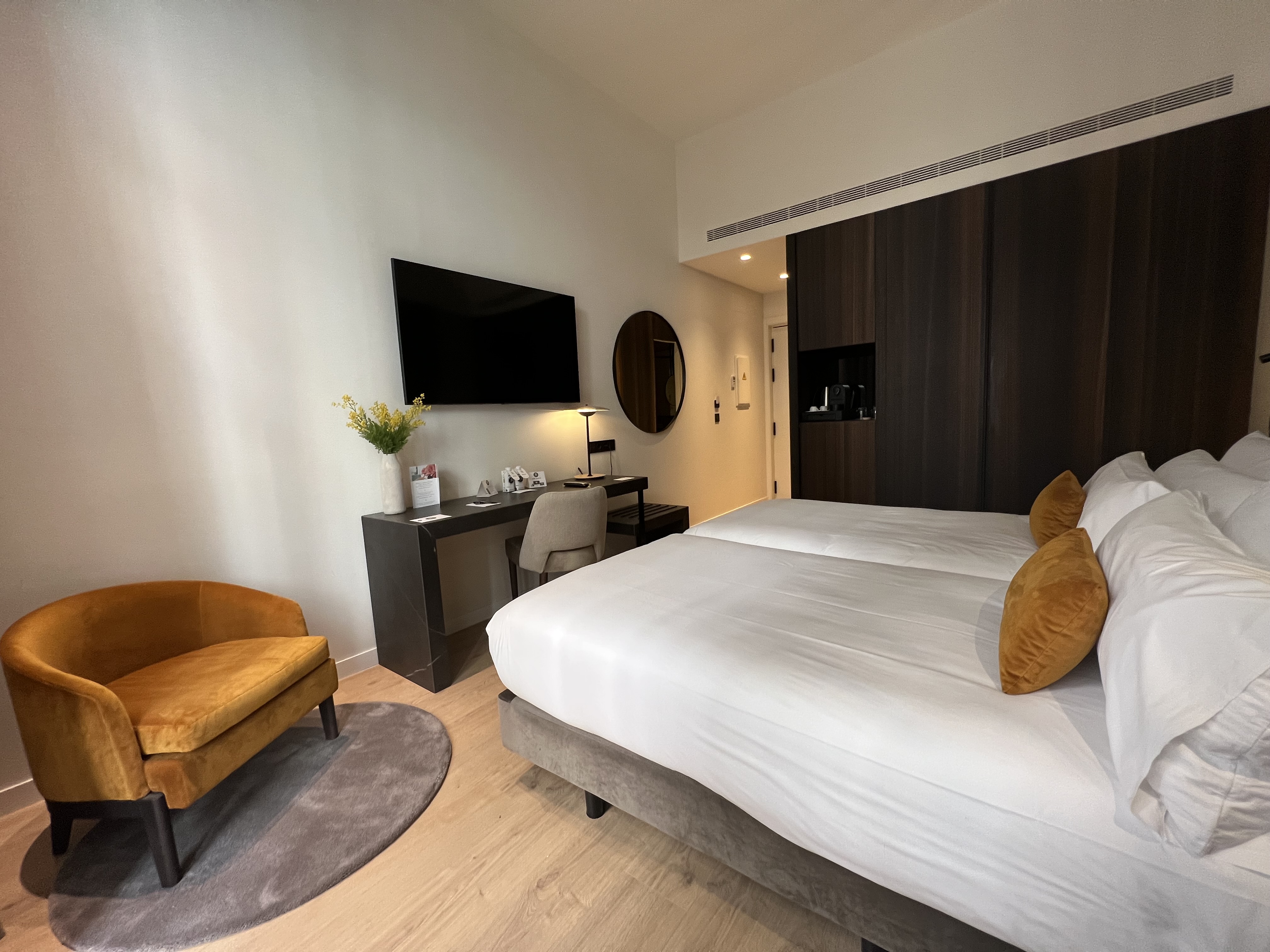 Double or Twin Standard