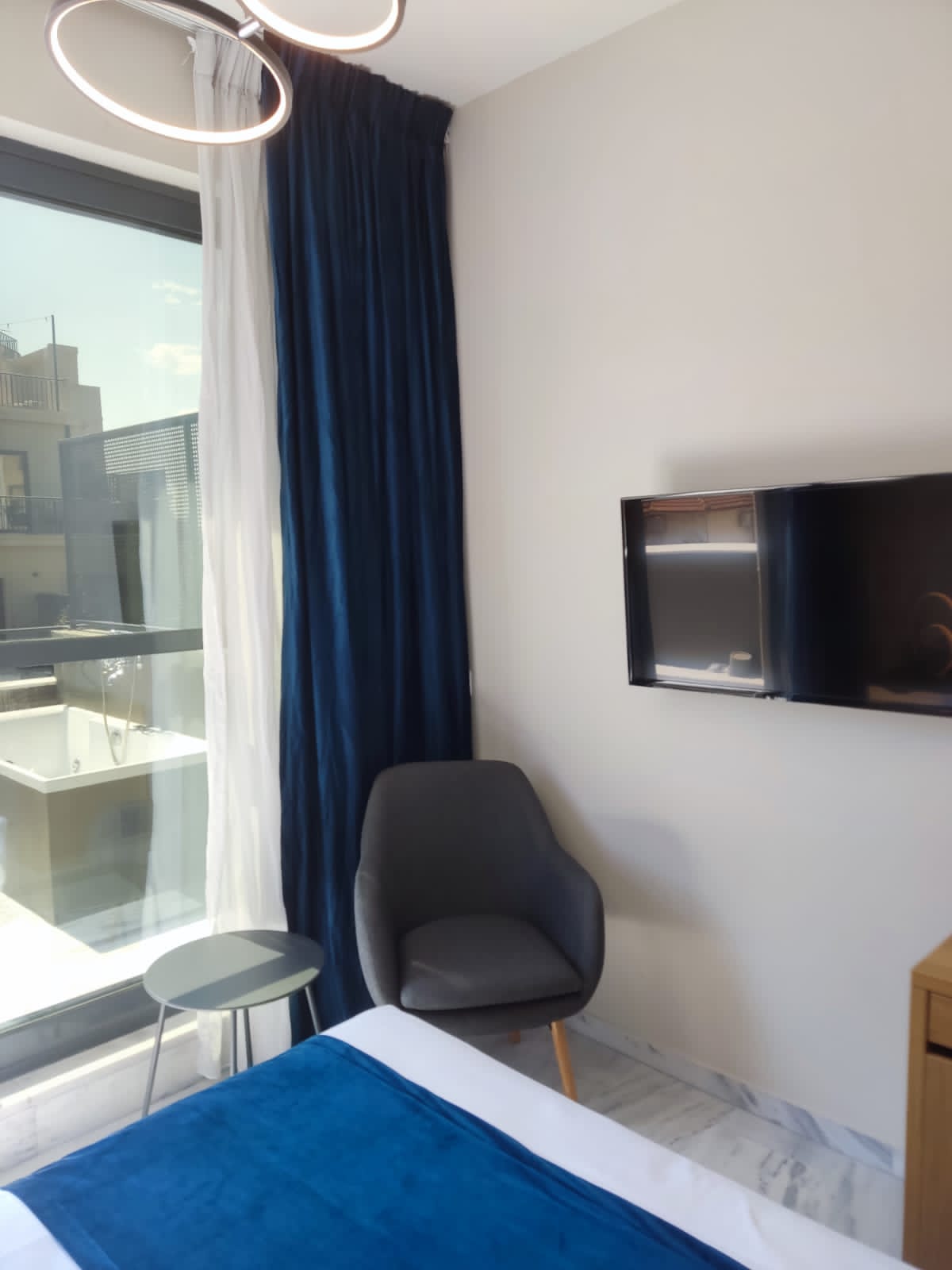 Double Deluxe with Jacuzzi